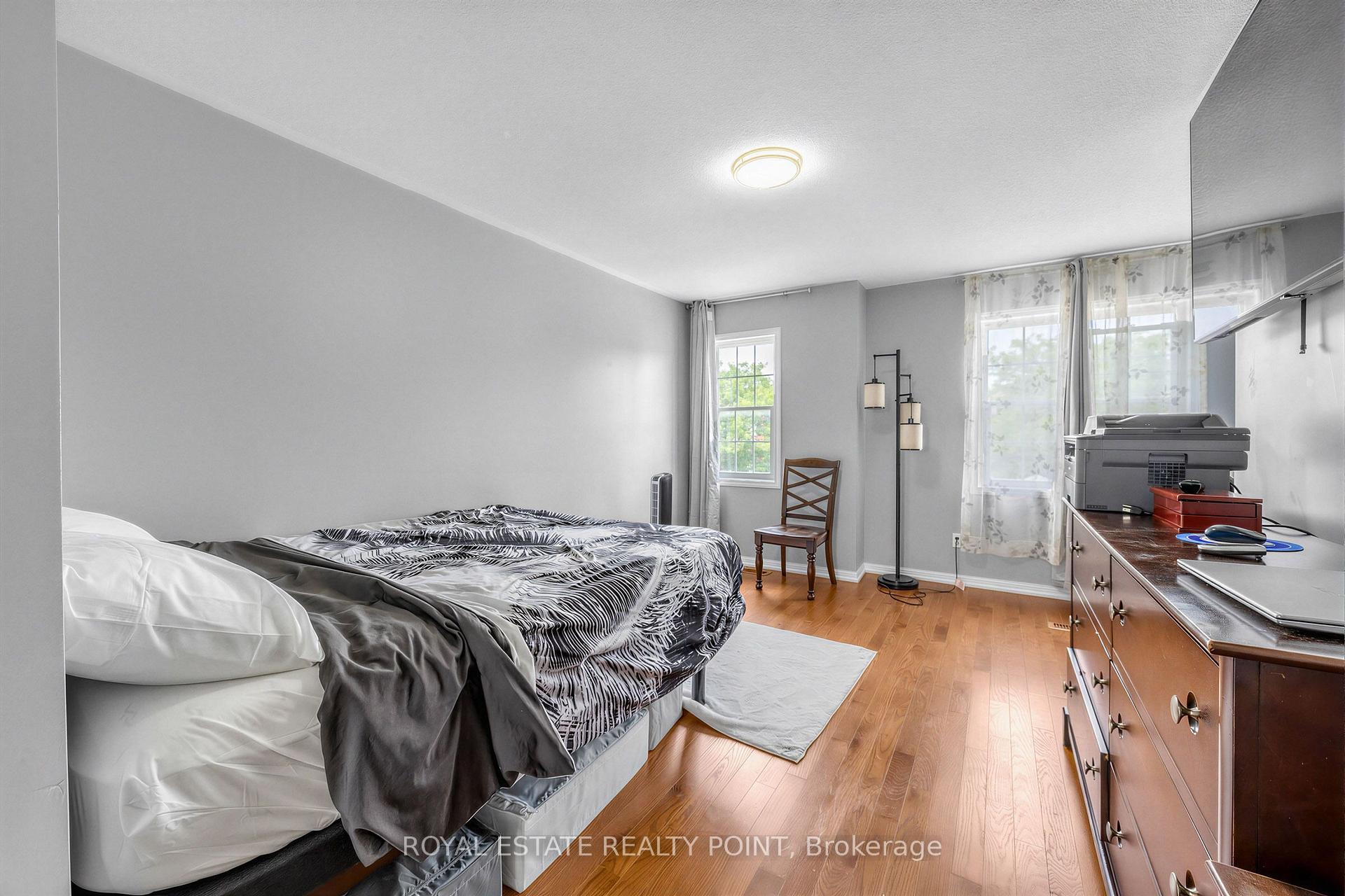 Photo 17 of 141 Raponi Circle, Scarborough, Rouge — HOMEH