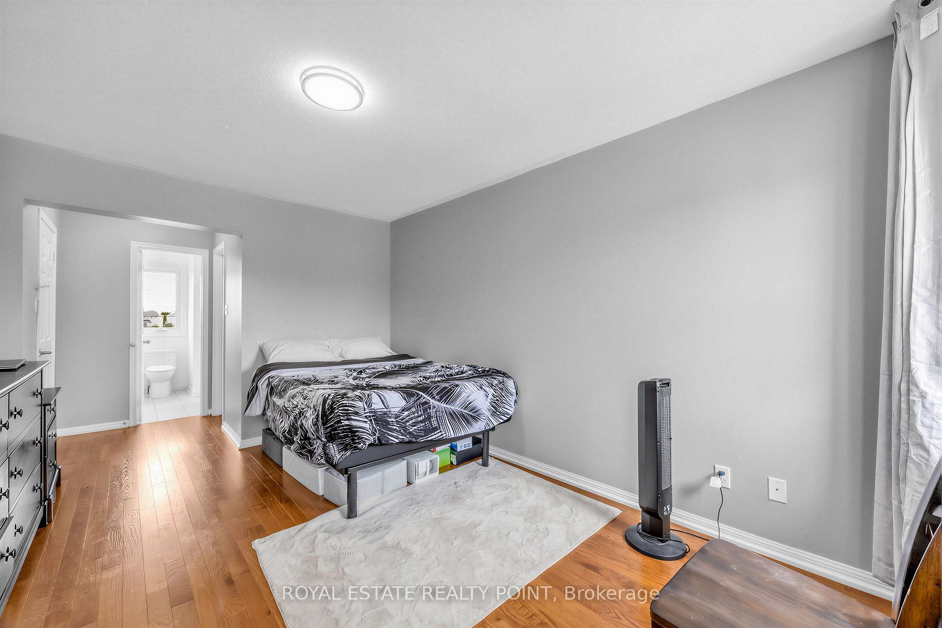Photo 18 of 141 Raponi Circle, Scarborough, Rouge — HOMEH