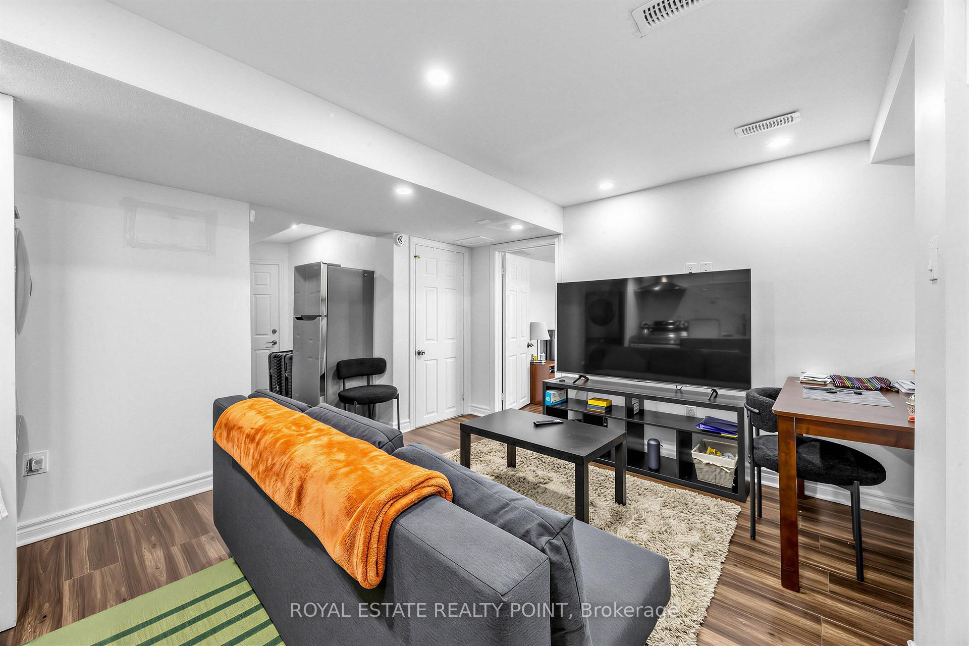 Photo 23 of 141 Raponi Circle, Scarborough, Rouge — HOMEH