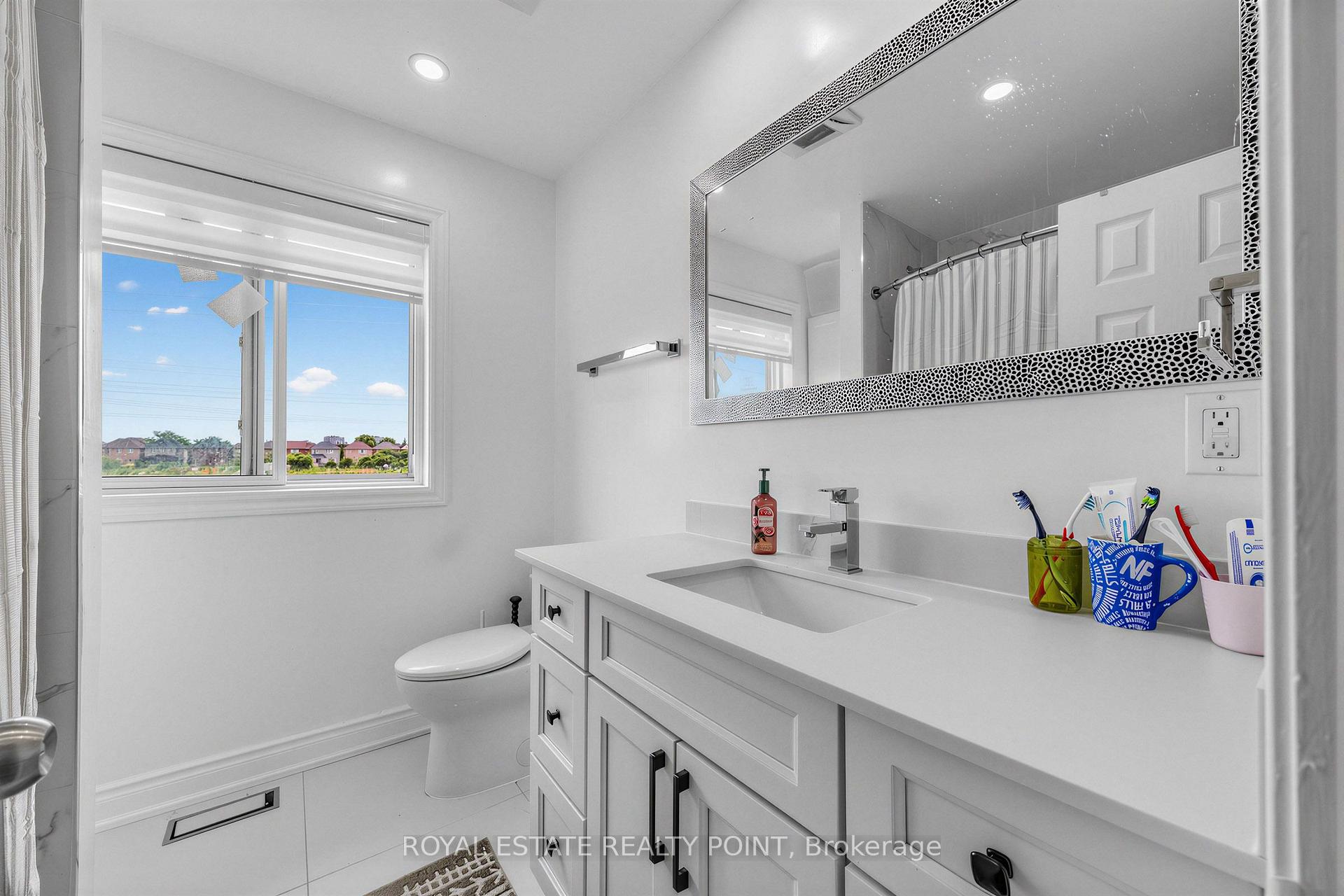 Photo 27 of 141 Raponi Circle, Scarborough, Rouge — HOMEH