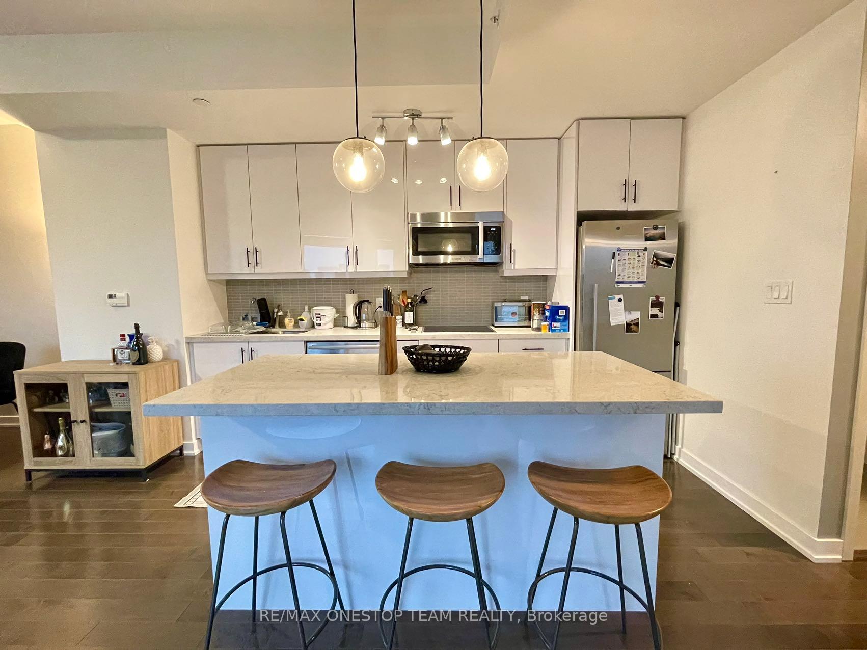 Photo 2 of Unit 2206, 1 The Esplanade, Toronto, Waterfront Communities — HOMEH