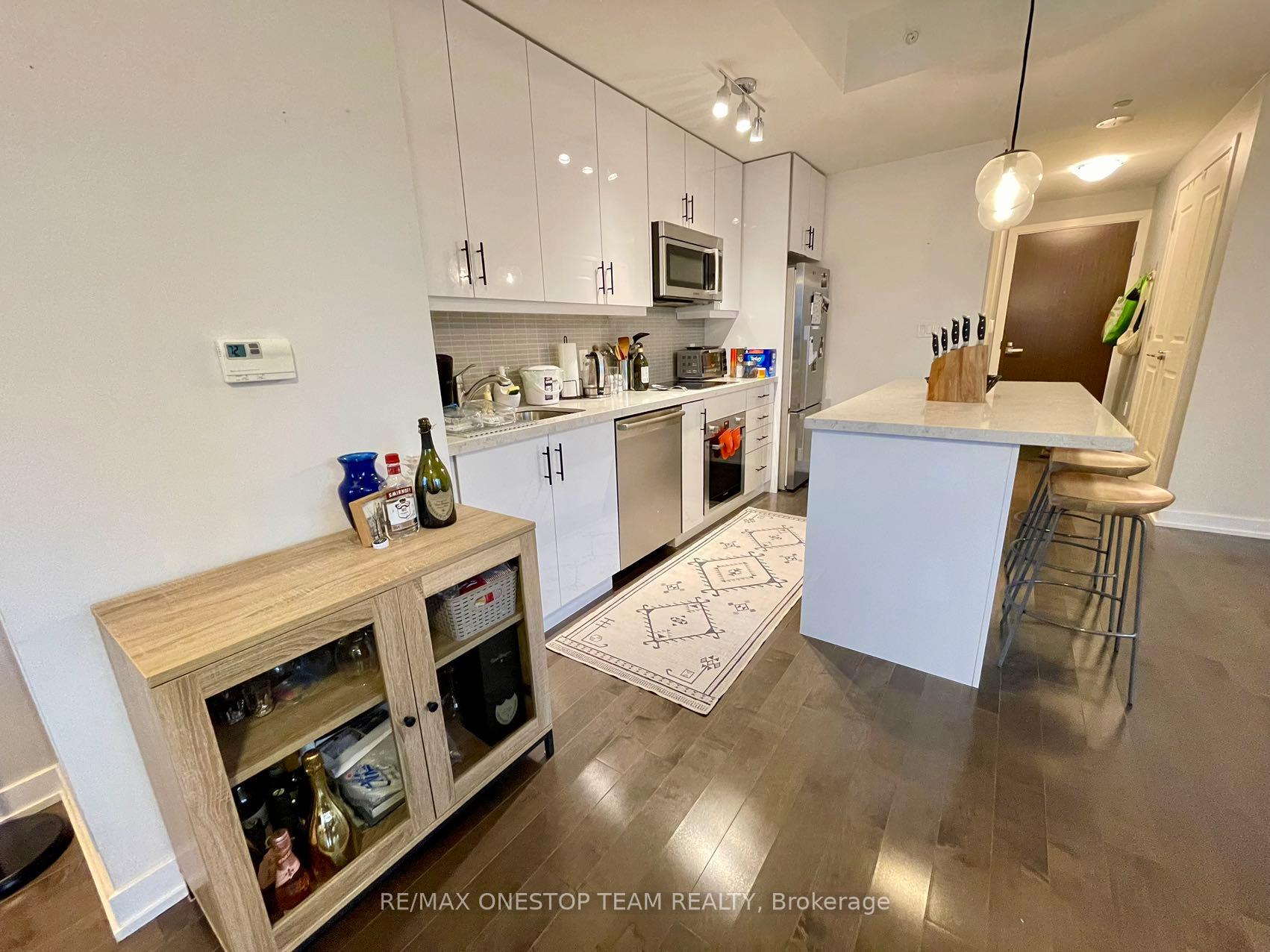 Photo 6 of Unit 2206, 1 The Esplanade, Toronto, Waterfront Communities — HOMEH