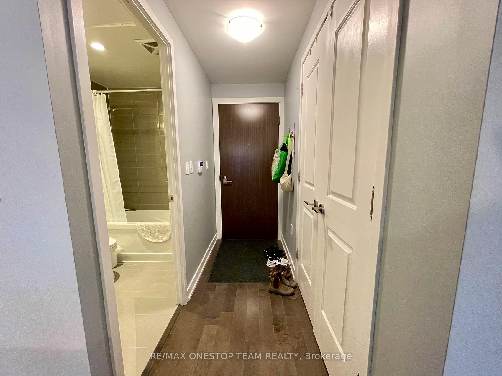 Photo 13 of Unit 2206, 1 The Esplanade, Toronto, Waterfront Communities — HOMEH