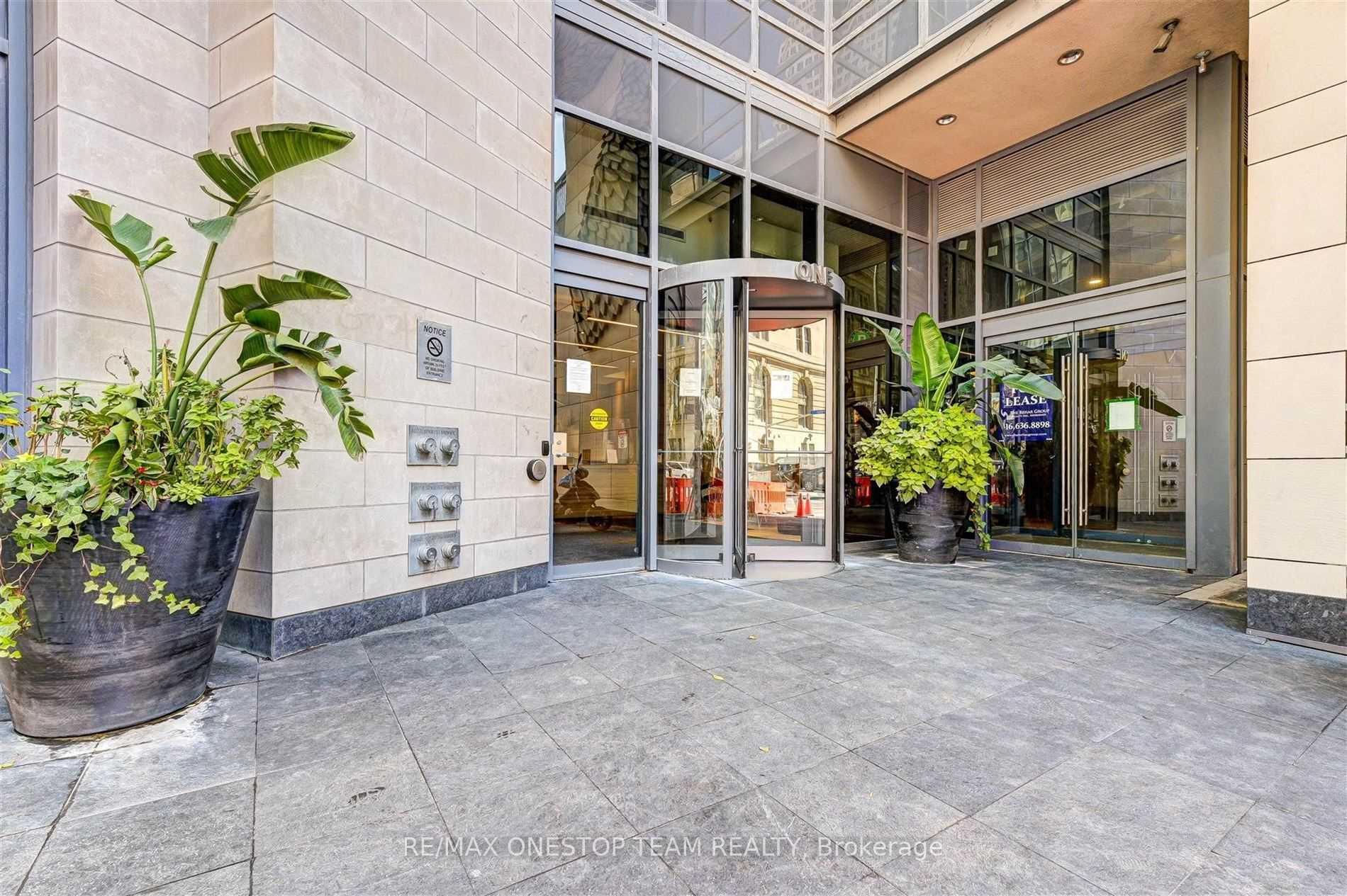 Photo 24 of Unit 2206, 1 The Esplanade, Toronto, Waterfront Communities — HOMEH