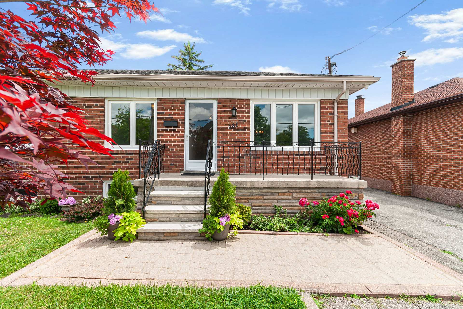 Photo 1 of 281 Falstaff Avenue, North York, Maple Leaf — HOMEH