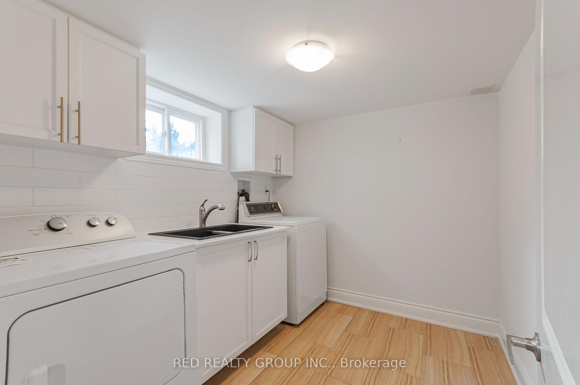 Photo 17 of 281 Falstaff Avenue, North York, Maple Leaf — HOMEH