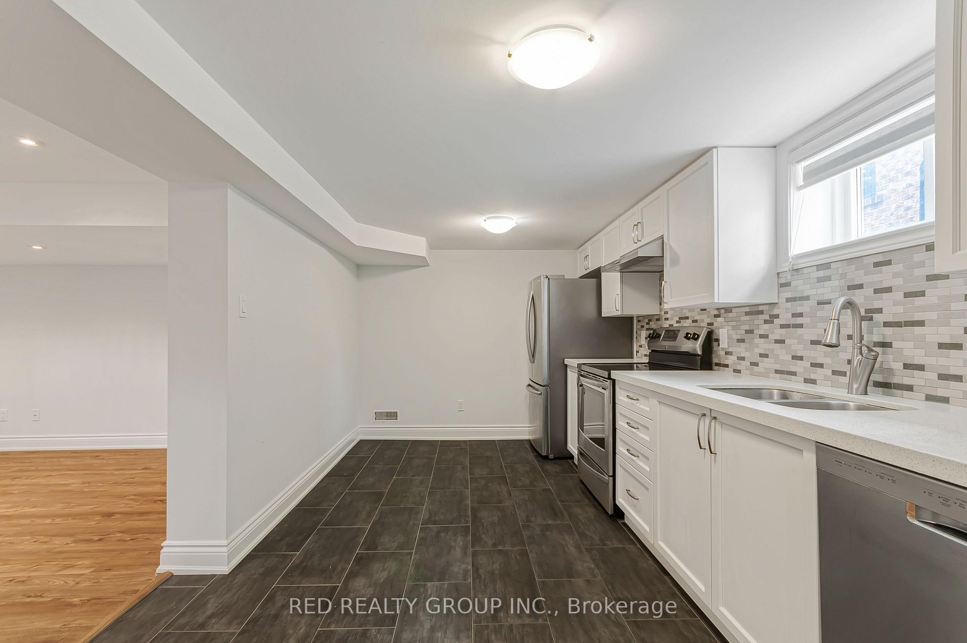 Photo 28 of 281 Falstaff Avenue, North York, Maple Leaf — HOMEH