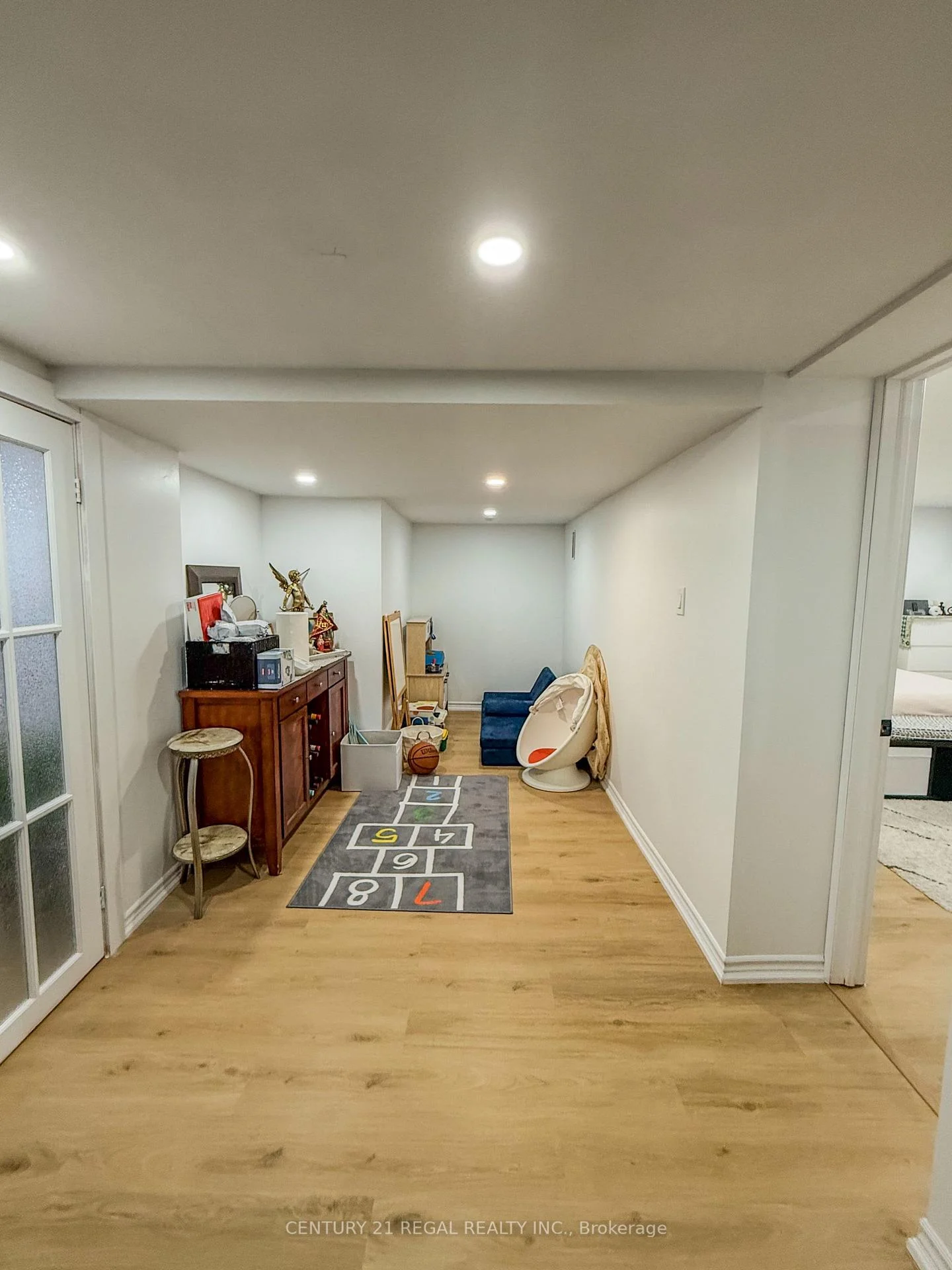 Photo 12 of 1507 Pharmacy Avenue, Scarborough, Wexford-Maryvale — HOMEH