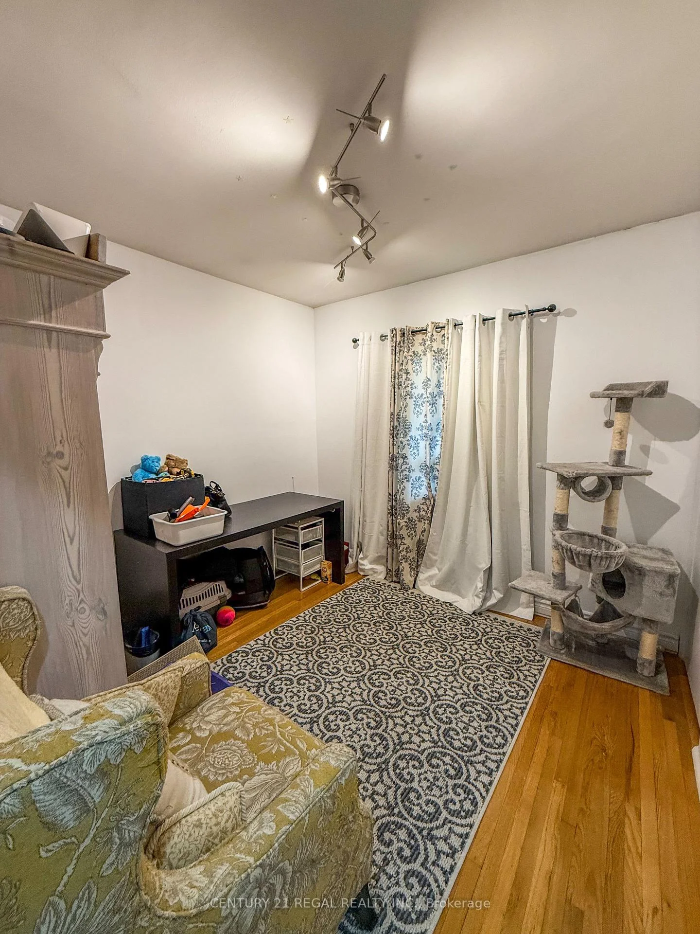 Photo 18 of 1507 Pharmacy Avenue, Scarborough, Wexford-Maryvale — HOMEH