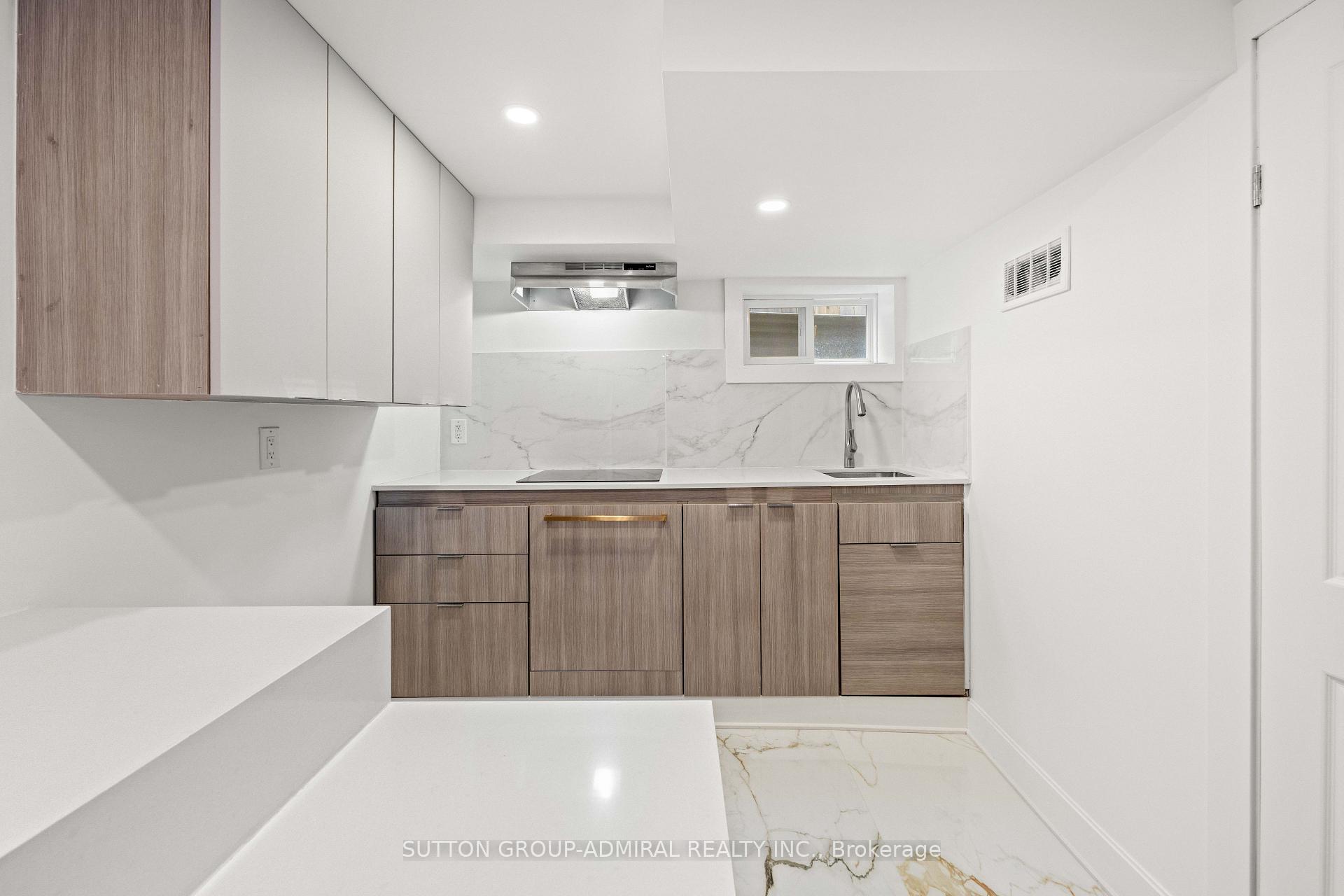 Photo 32 of Unit Basement, 3 Hartland Road, Etobicoke, Eringate-Centennial-West Deane — HOMEH