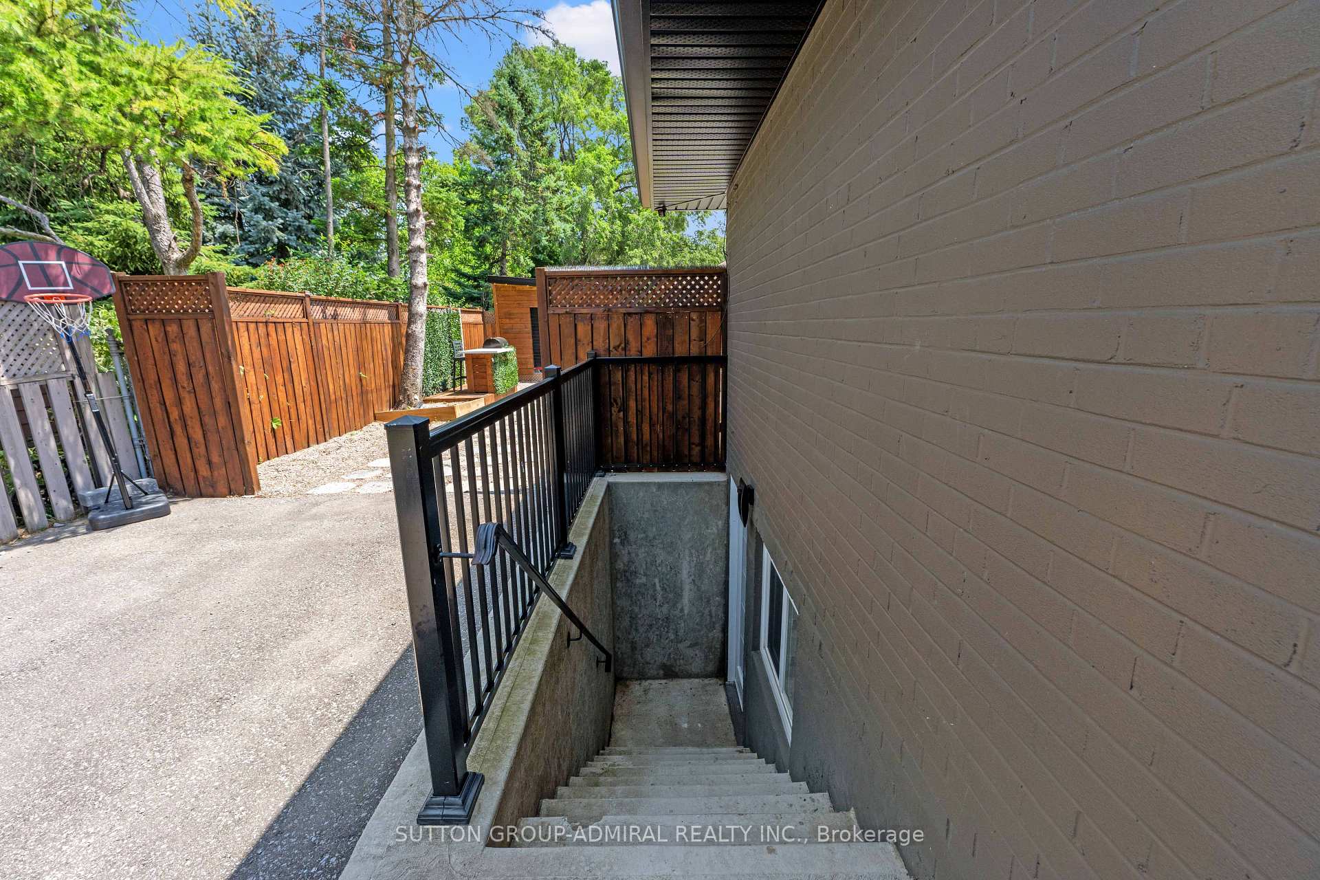 Photo 78 of Unit Basement, 3 Hartland Road, Etobicoke, Eringate-Centennial-West Deane — HOMEH