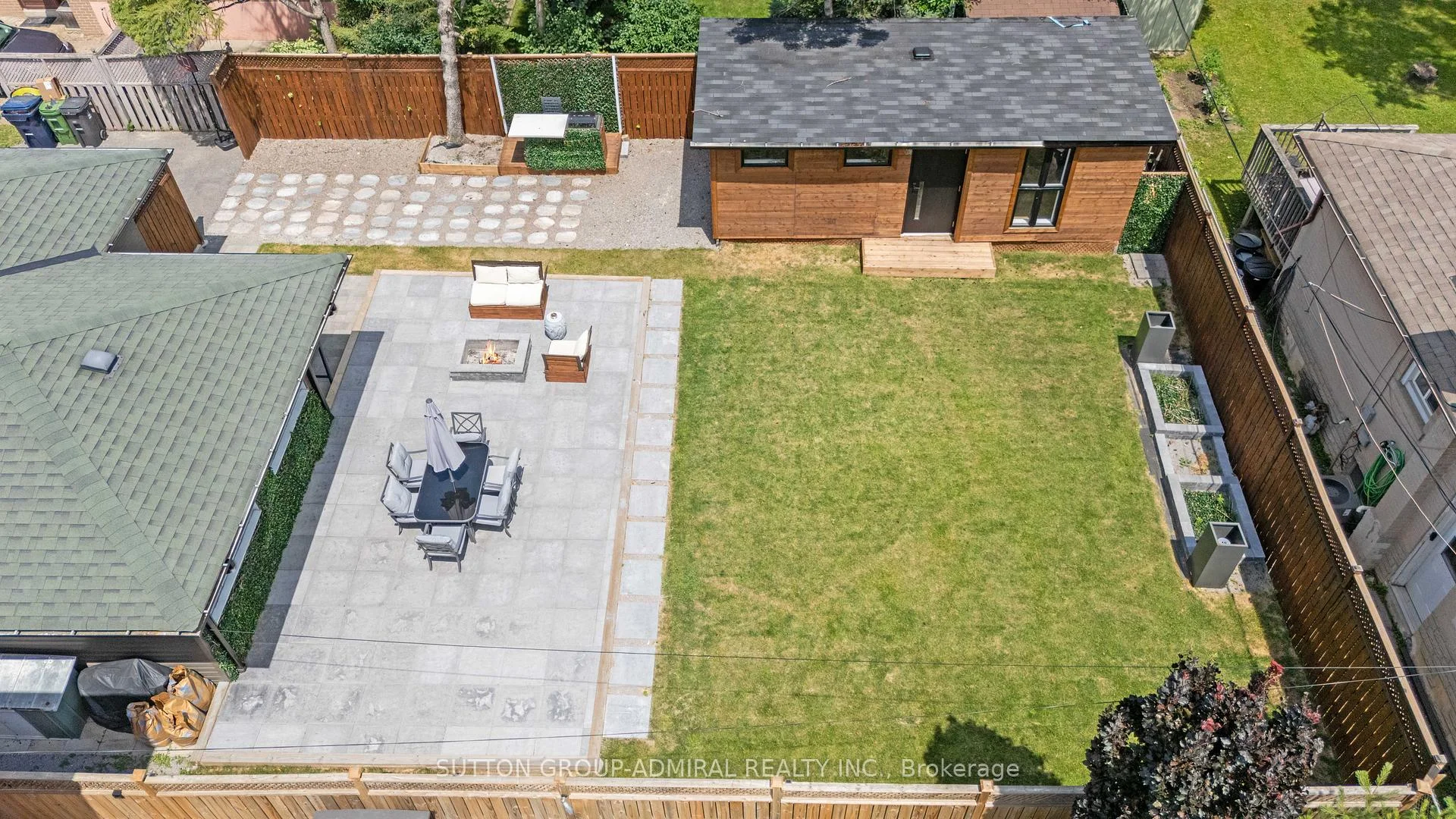 Photo 67 of Unit Basement, 3 Hartland Road, Etobicoke, Eringate-Centennial-West Deane — HOMEH