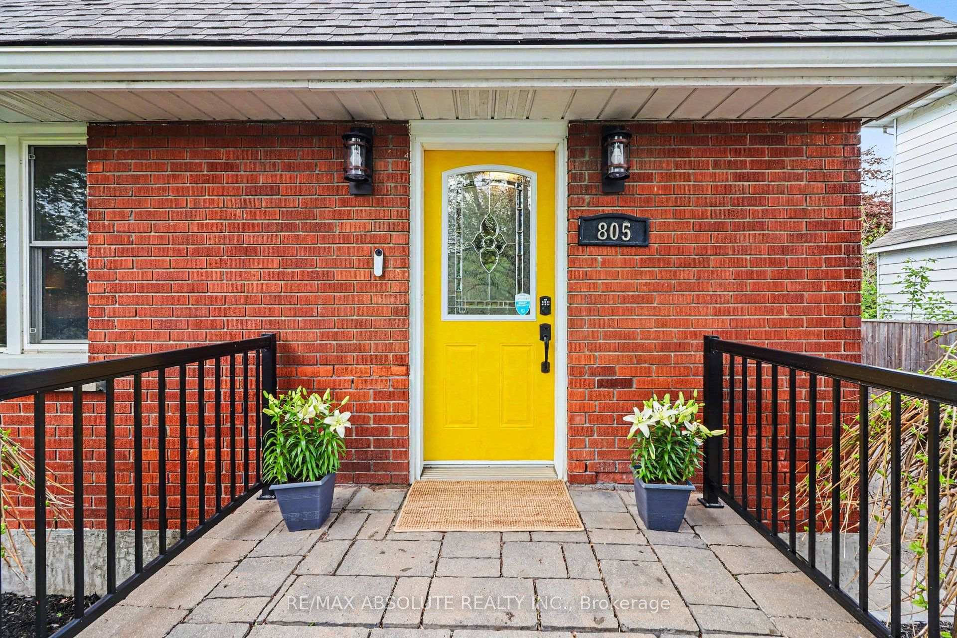 Photo 4 of 805 Smyth Road, Ottawa, Elmvale Acres — HOMEH