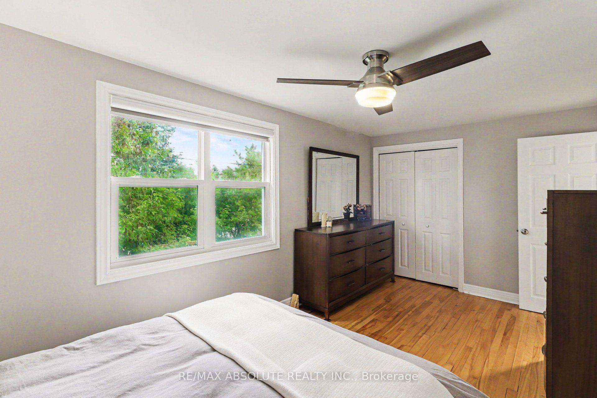 Photo 18 of 805 Smyth Road, Ottawa, Elmvale Acres — HOMEH