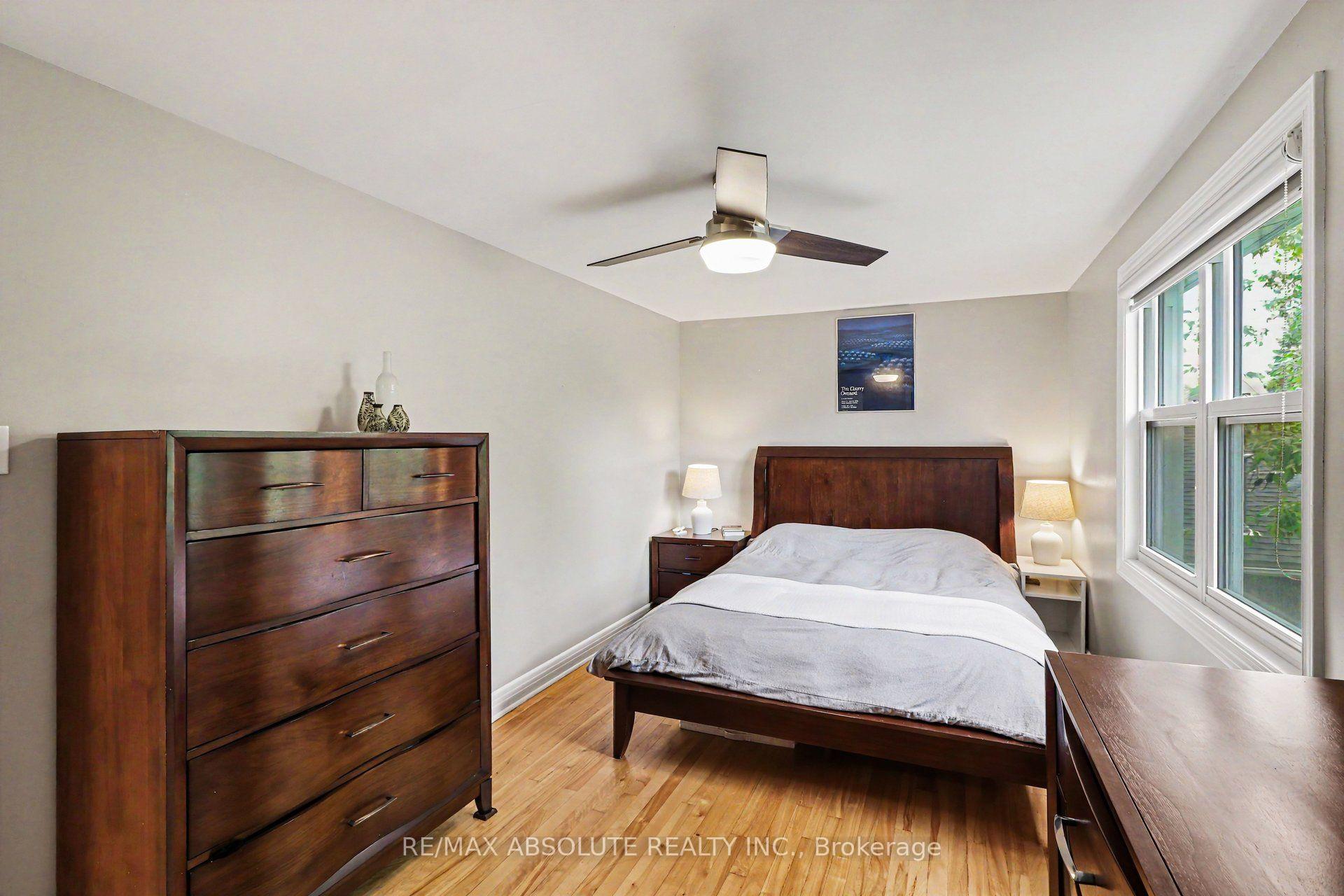 Photo 19 of 805 Smyth Road, Ottawa, Elmvale Acres — HOMEH