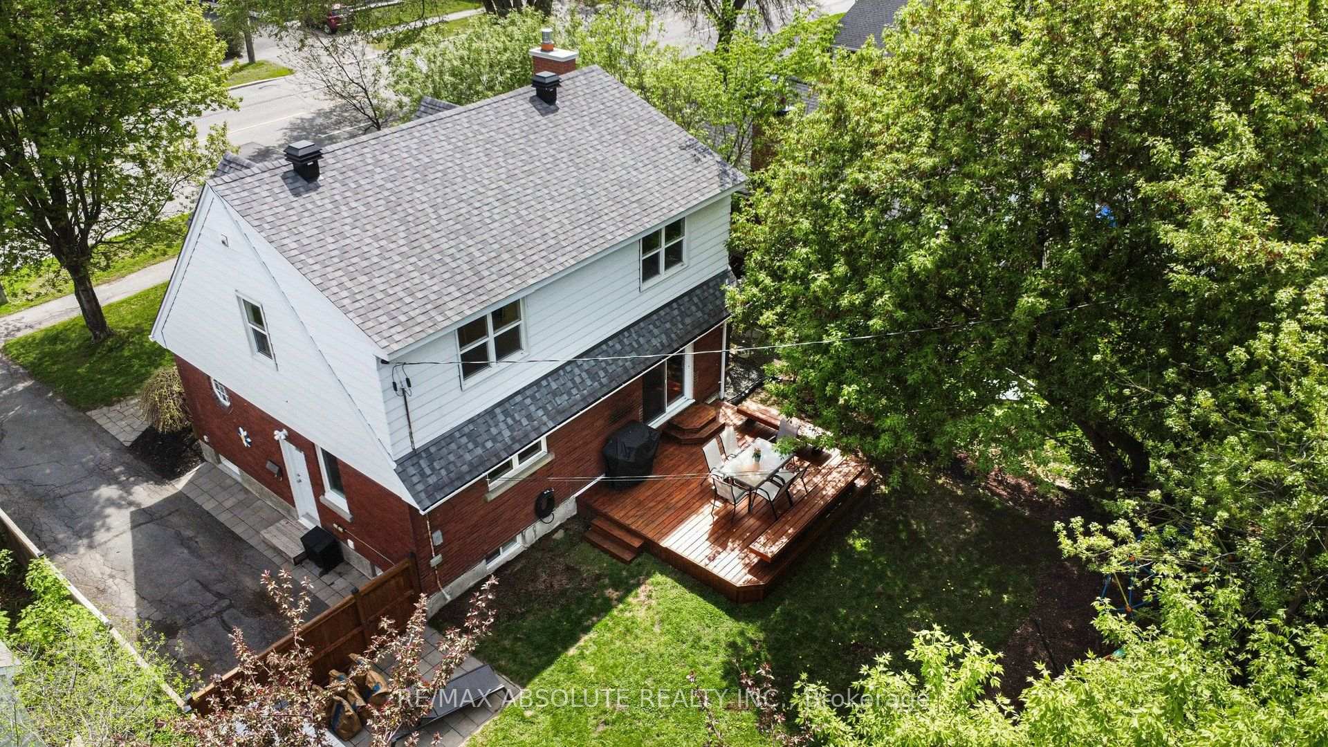 Photo 34 of 805 Smyth Road, Ottawa, Elmvale Acres — HOMEH