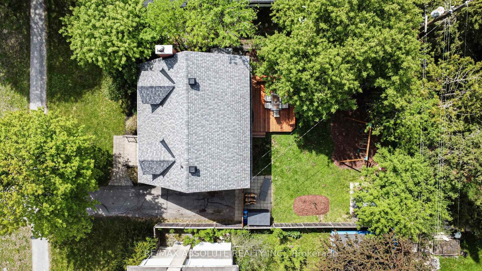 Photo 35 of 805 Smyth Road, Ottawa, Elmvale Acres — HOMEH
