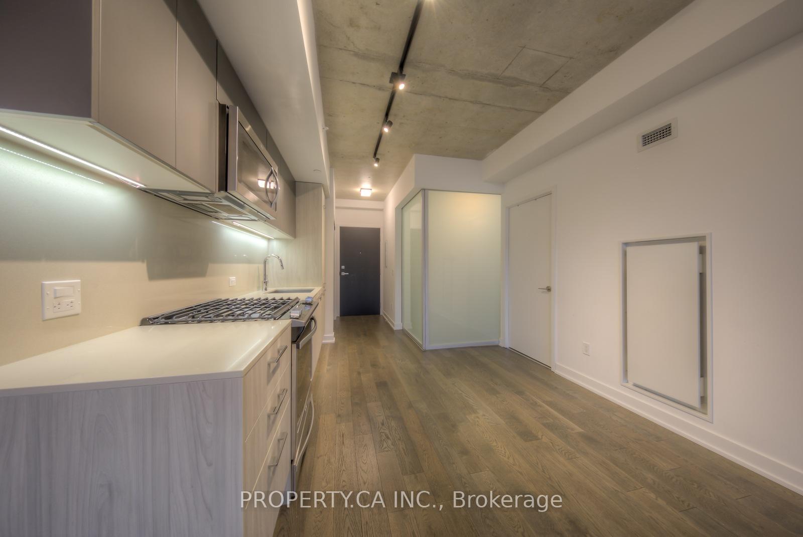 Photo 3 of Unit 406, 665 Kingston Road, Toronto, The Beaches — HOMEH