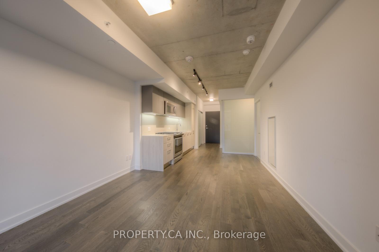 Photo 7 of Unit 406, 665 Kingston Road, Toronto, The Beaches — HOMEH