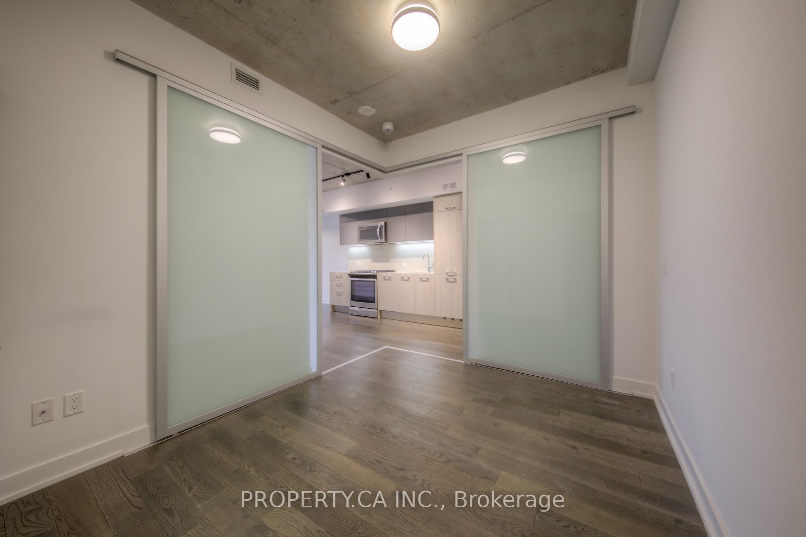 Photo 14 of Unit 406, 665 Kingston Road, Toronto, The Beaches — HOMEH