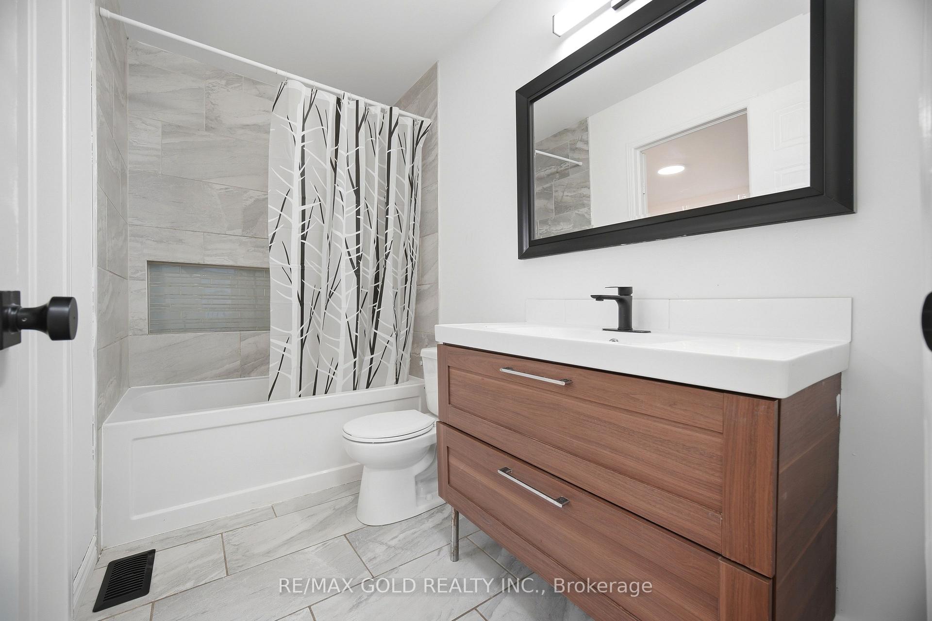 Photo 18 of 46 Cashel Crescent, Brantford, Empire South — HOMEH