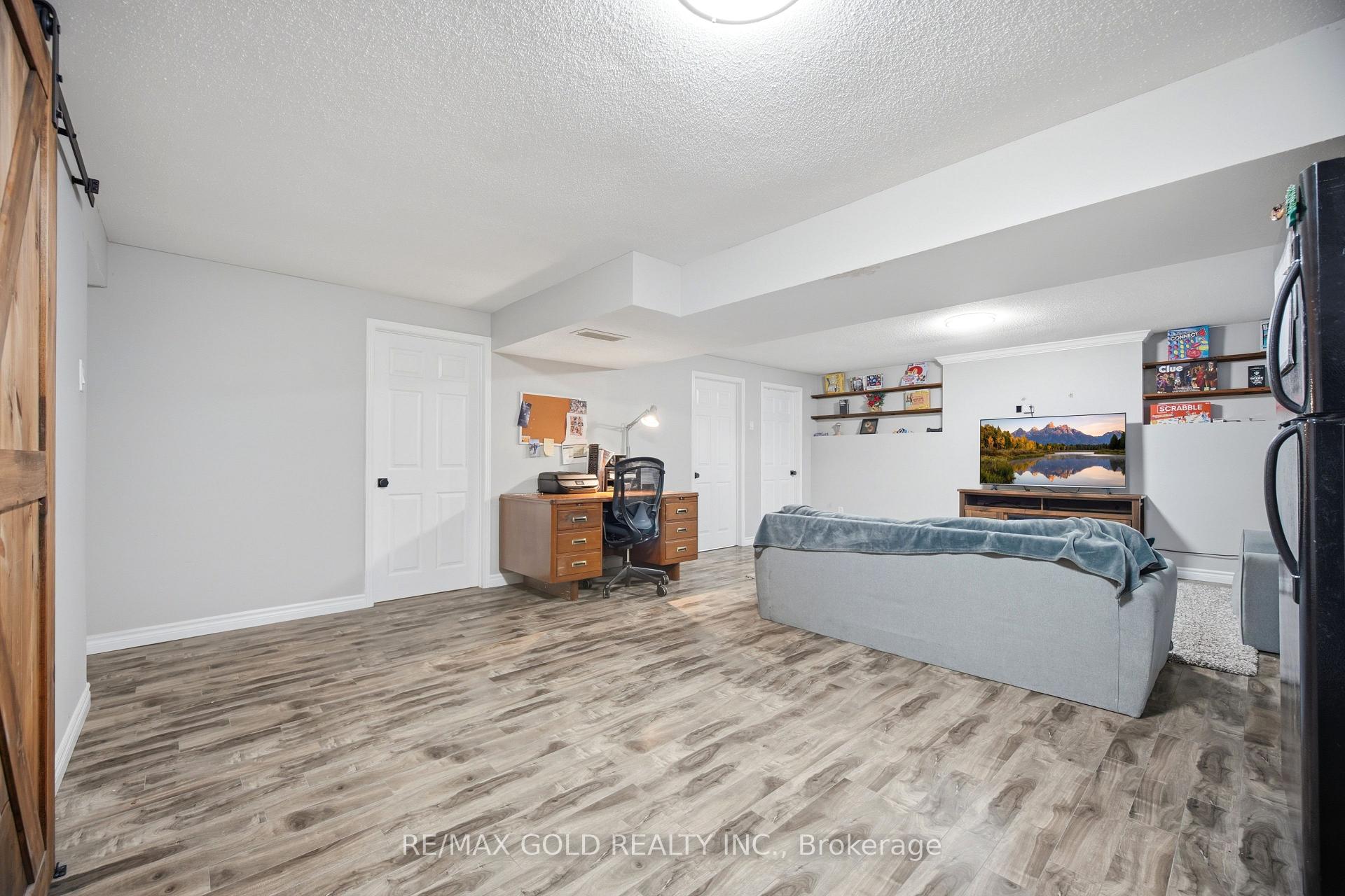 Photo 31 of 46 Cashel Crescent, Brantford, Empire South — HOMEH