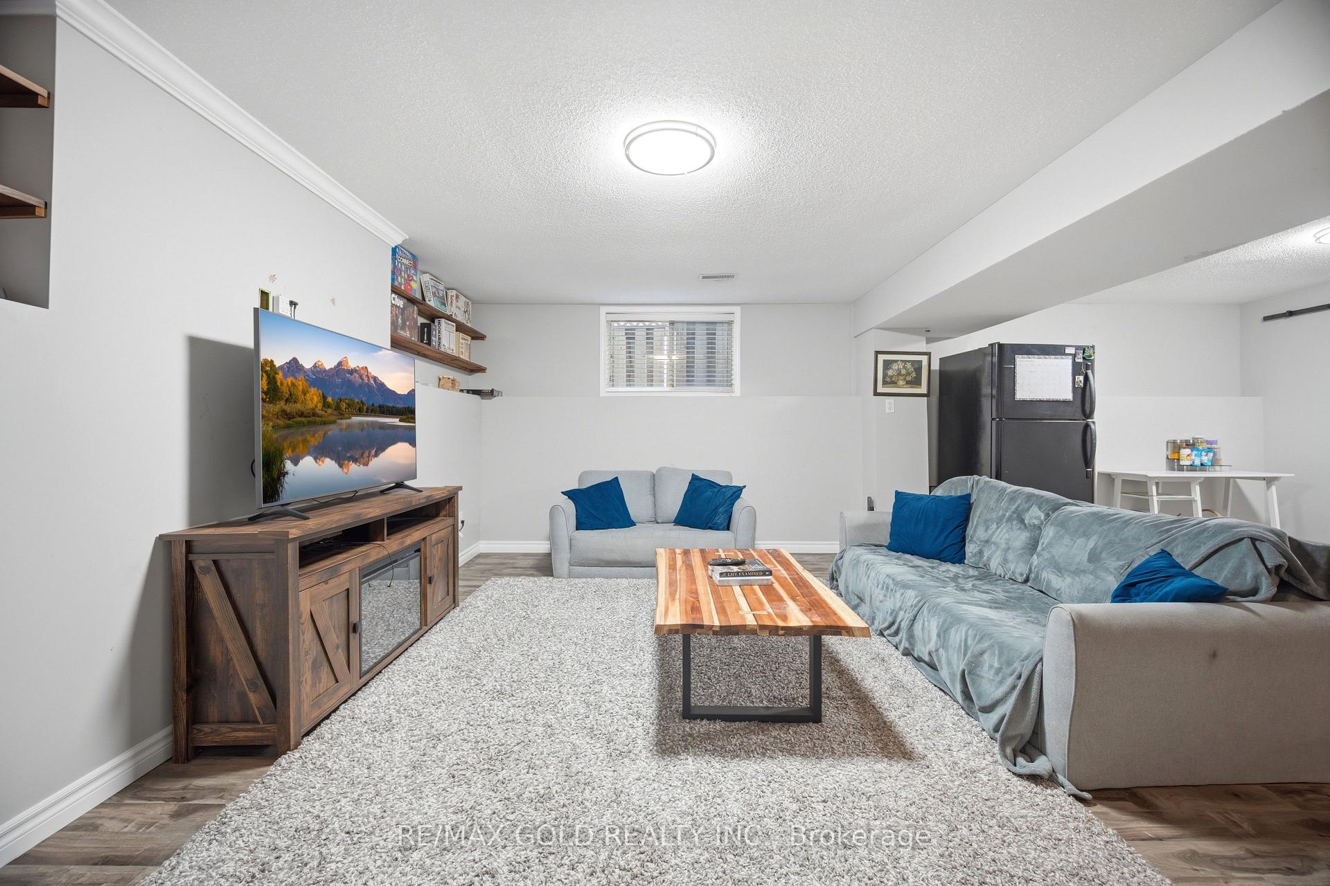 Photo 33 of 46 Cashel Crescent, Brantford, Empire South — HOMEH