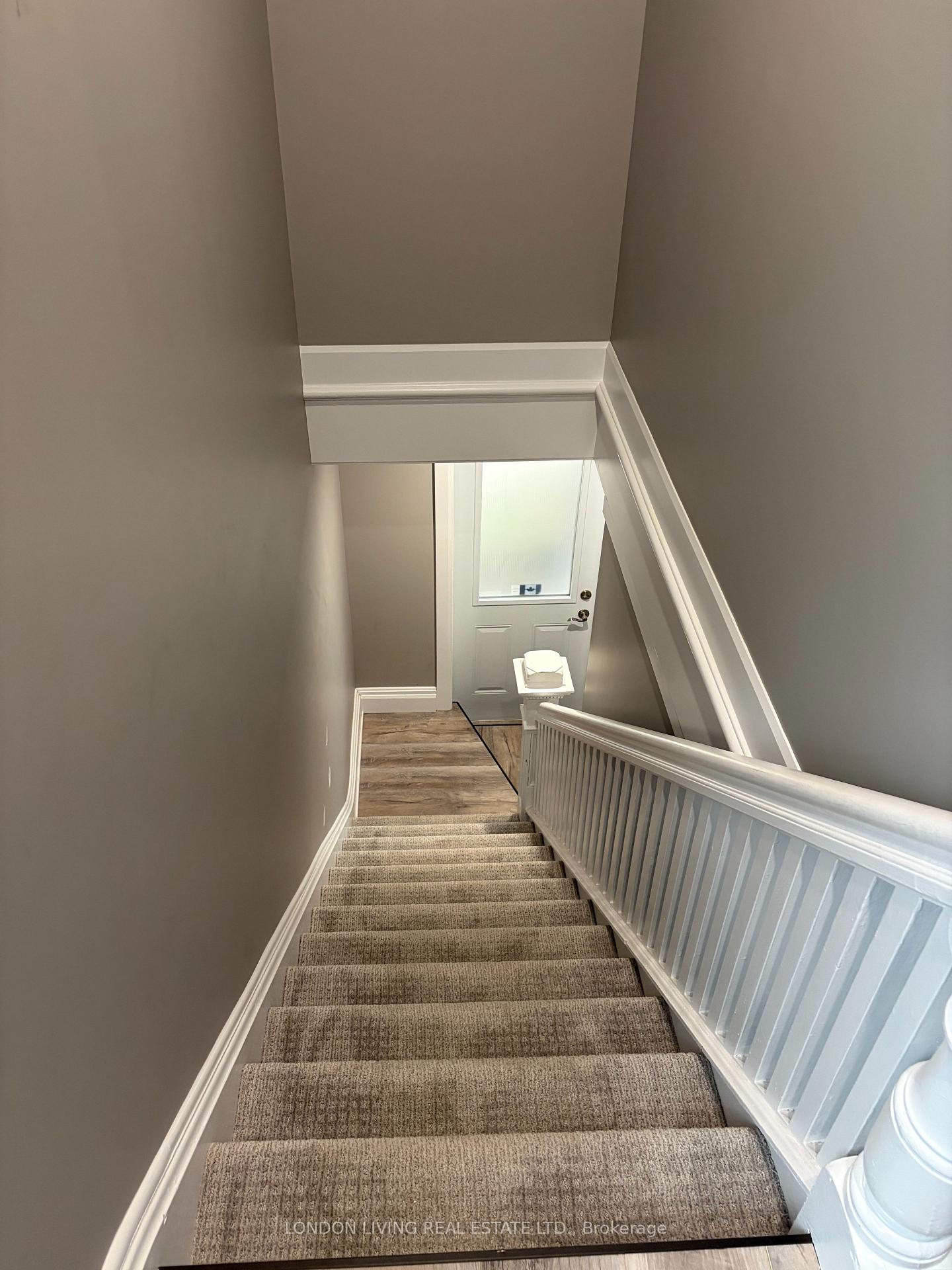 Photo 2 of 9 Beaconsfield Avenue, London, South F — HOMEH