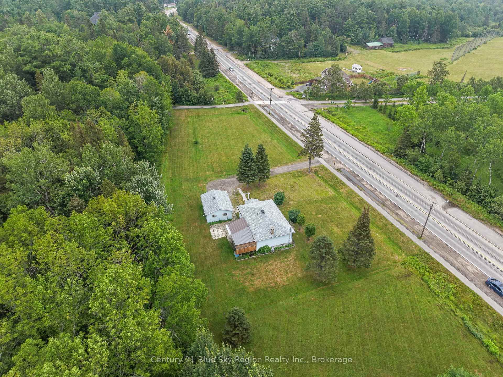 Photo 3 of 1272 Lakeshore Drive, North Bay, Ferris — HOMEH