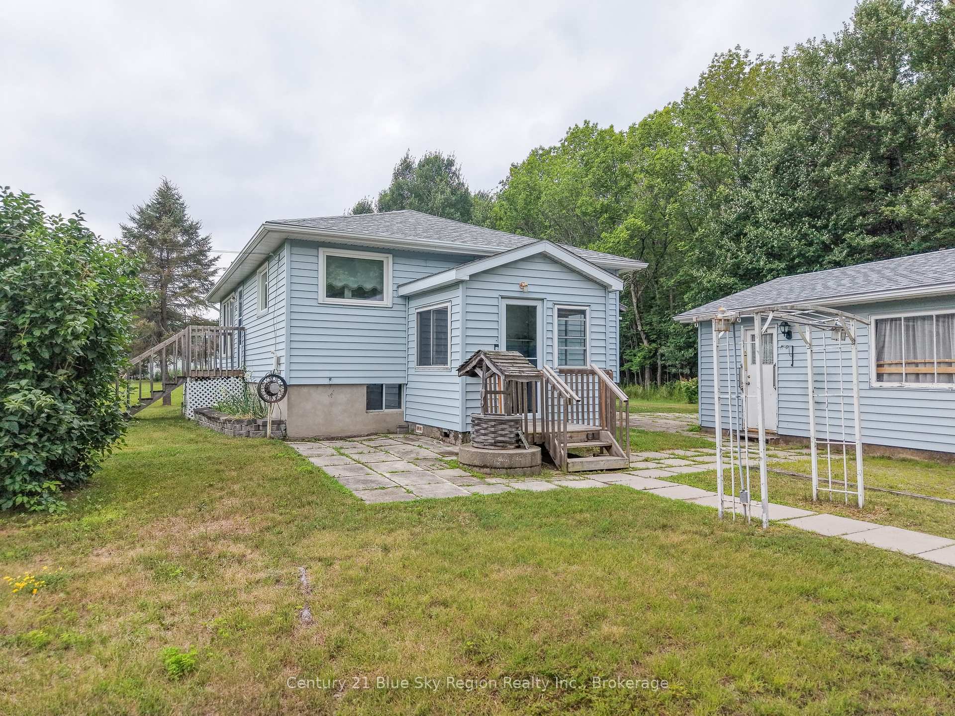 Photo 7 of 1272 Lakeshore Drive, North Bay, Ferris — HOMEH