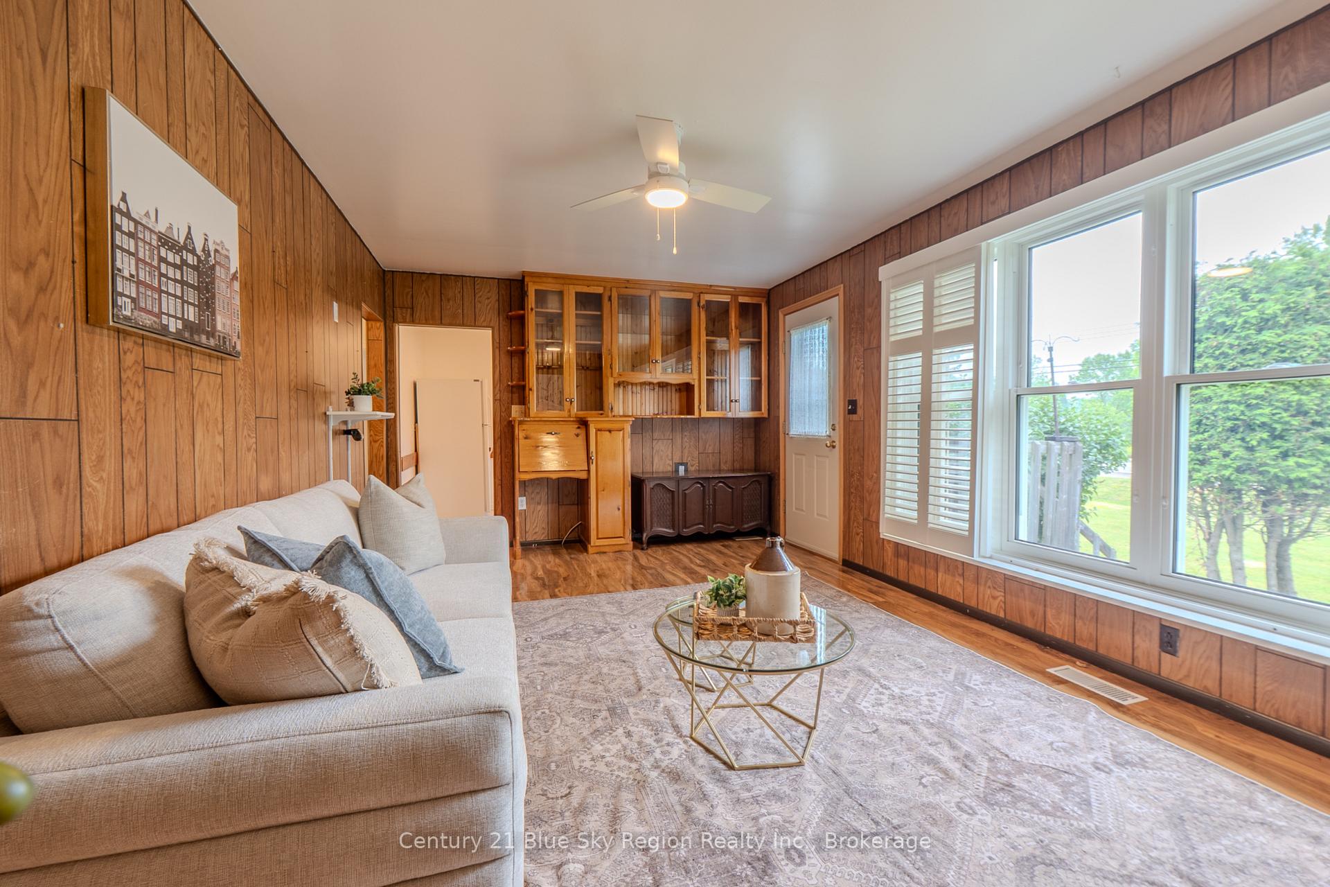 Photo 17 of 1272 Lakeshore Drive, North Bay, Ferris — HOMEH