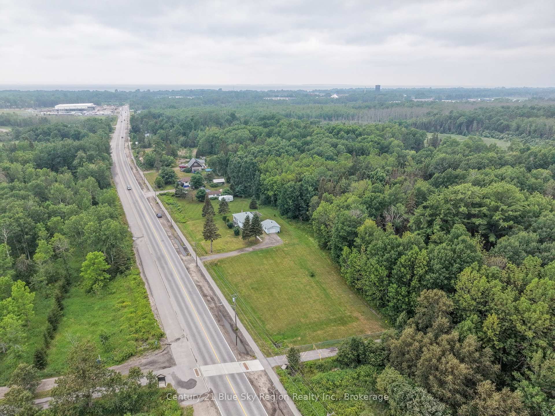 Photo 33 of 1272 Lakeshore Drive, North Bay, Ferris — HOMEH