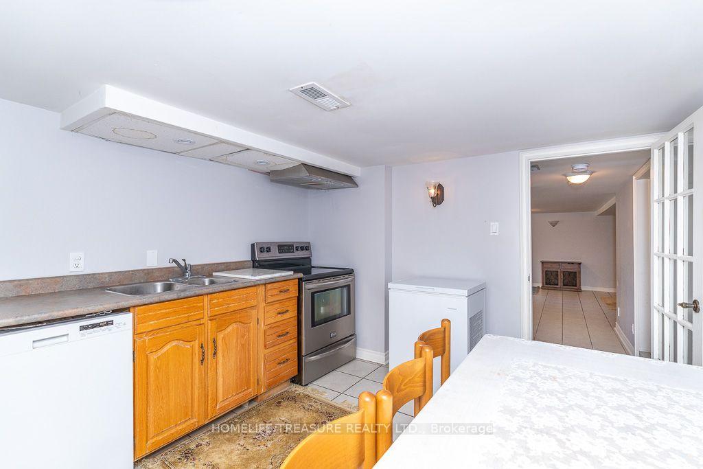 Photo 36 of 39 Yorkleigh Avenue, Etobicoke, Humber Heights — HOMEH