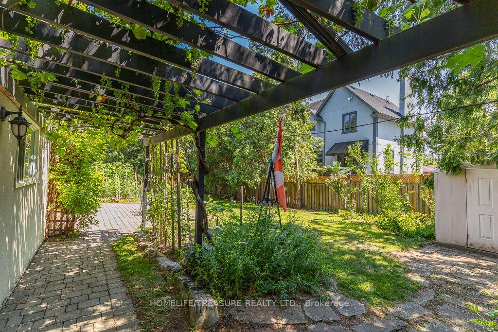 Photo 40 of 39 Yorkleigh Avenue, Etobicoke, Humber Heights — HOMEH