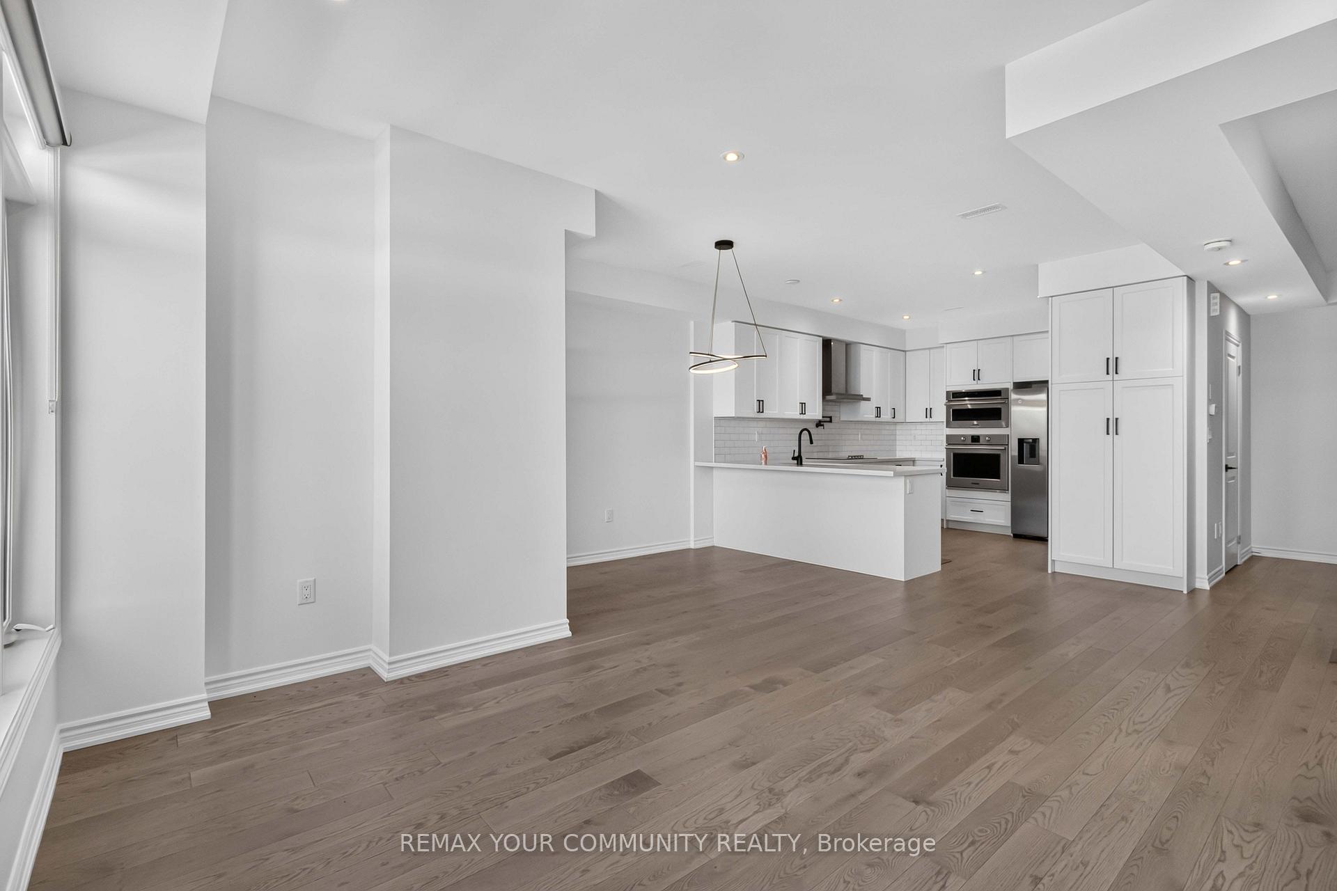 Photo 9 of 92 Holyrood Crescent, Vaughan, Kleinburg — HOMEH