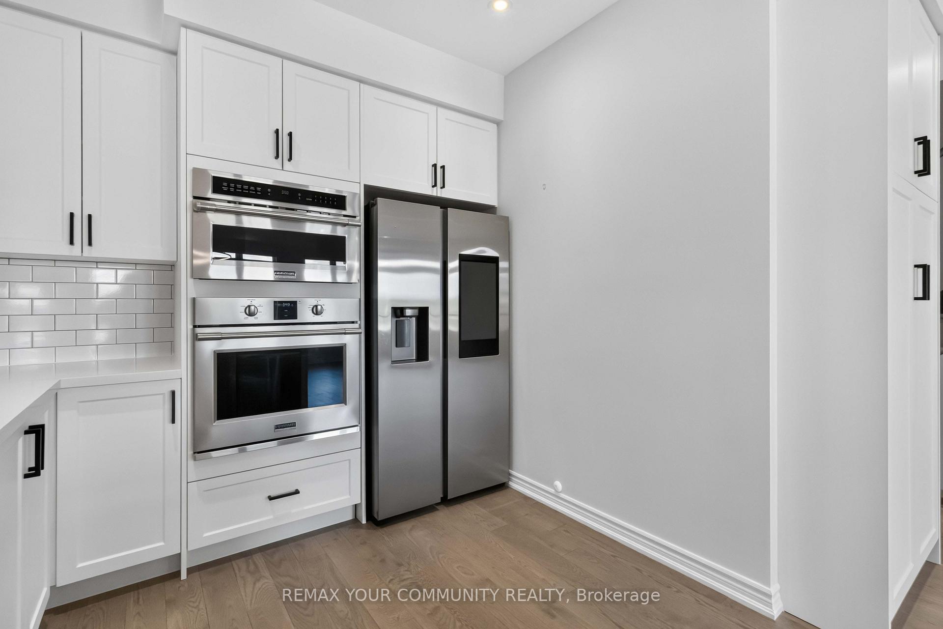 Photo 12 of 92 Holyrood Crescent, Vaughan, Kleinburg — HOMEH