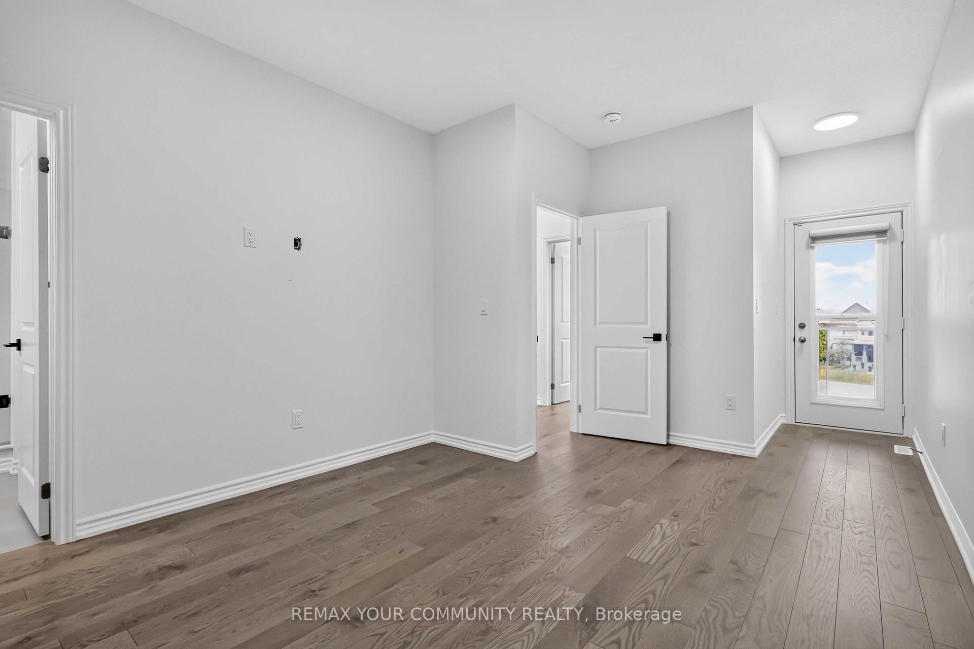 Photo 33 of 92 Holyrood Crescent, Vaughan, Kleinburg — HOMEH