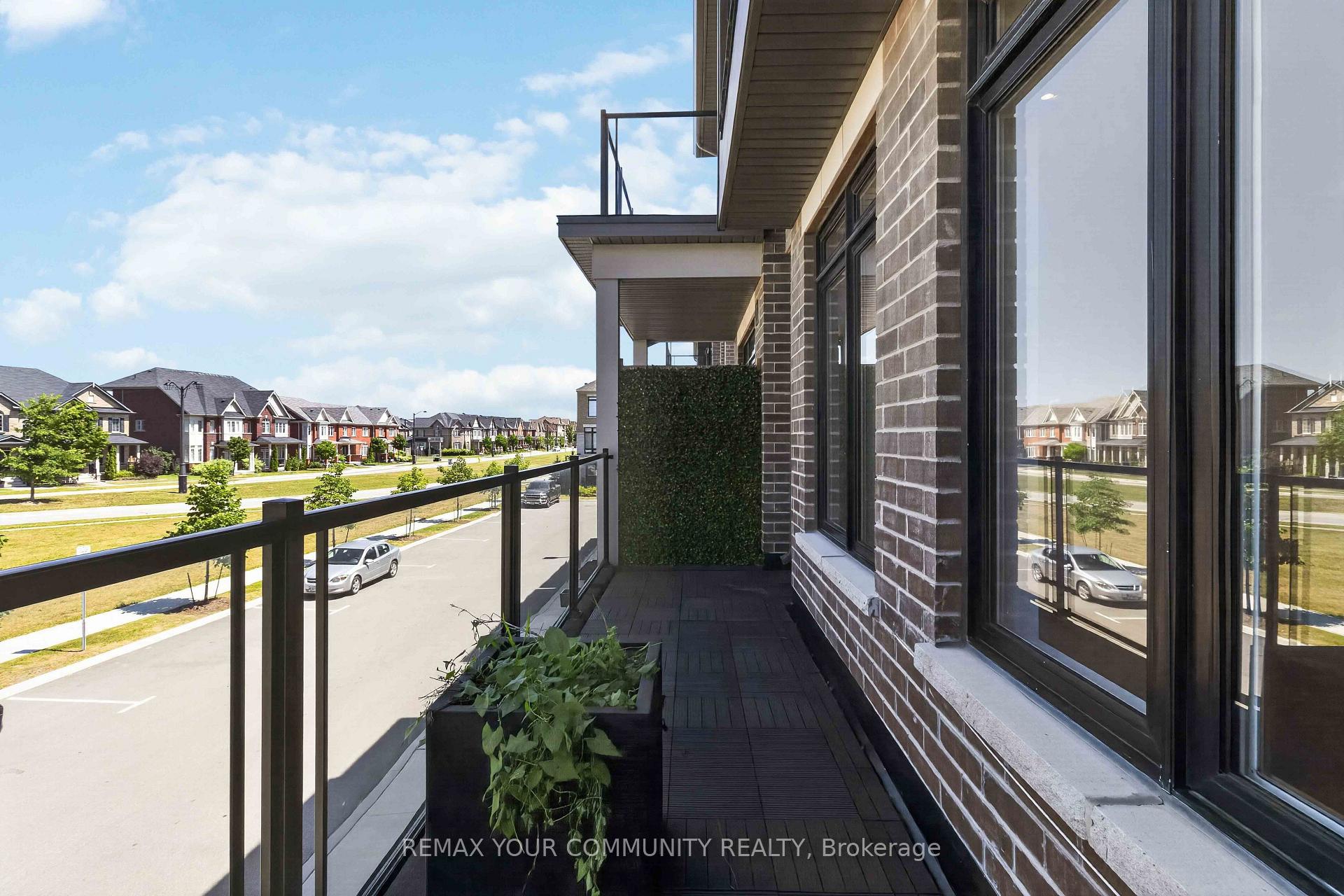 Photo 38 of 92 Holyrood Crescent, Vaughan, Kleinburg — HOMEH