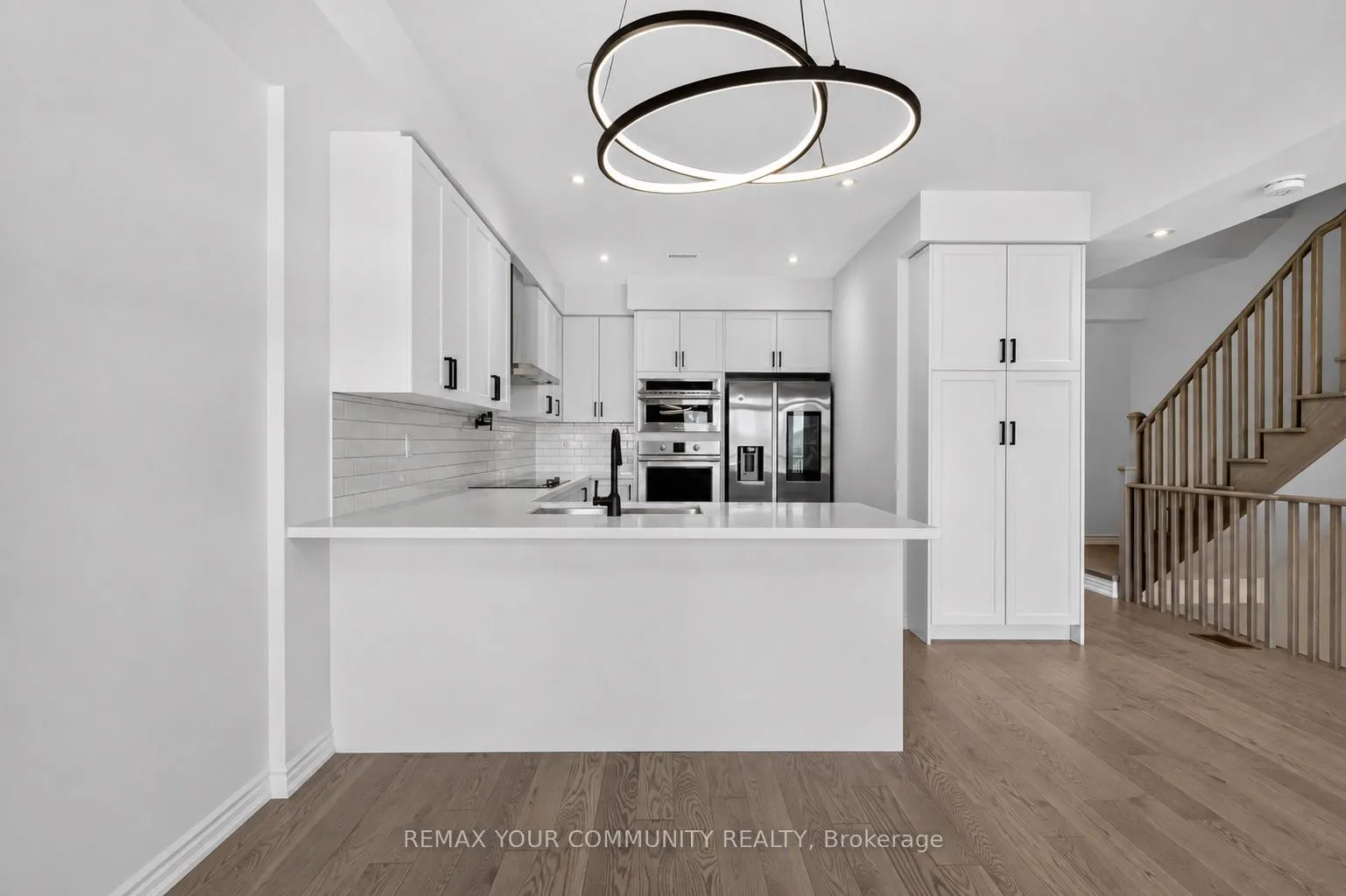Photo 13 of 92 Holyrood Crescent, Vaughan, Kleinburg — HOMEH