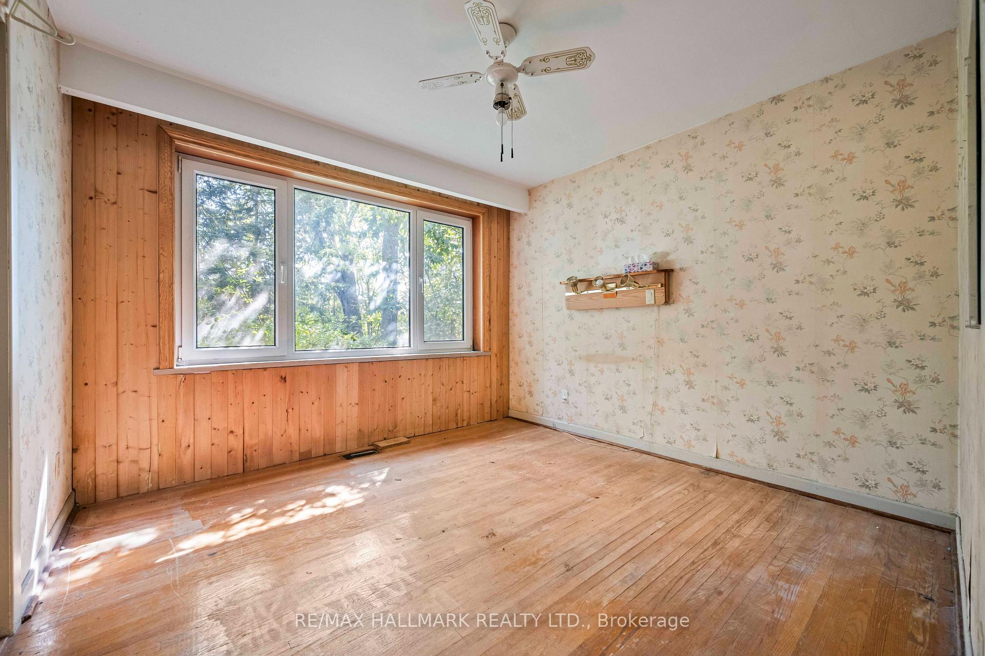 Photo 15 of 4 Crestview Road, King, Nobleton — HOMEH