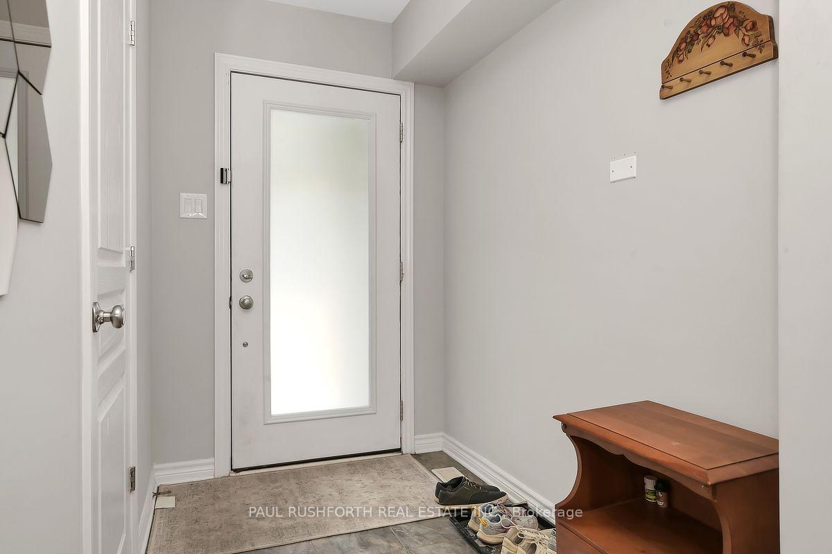 Photo 2 of 216 Dragonfly Walk, Ottawa, Mer Bleue/Bradley Estates/Anderson Park — HOMEH