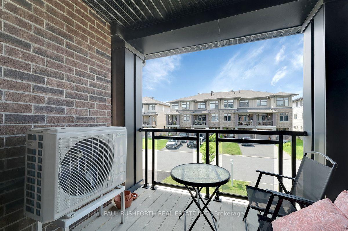 Photo 21 of 216 Dragonfly Walk, Ottawa, Mer Bleue/Bradley Estates/Anderson Park — HOMEH