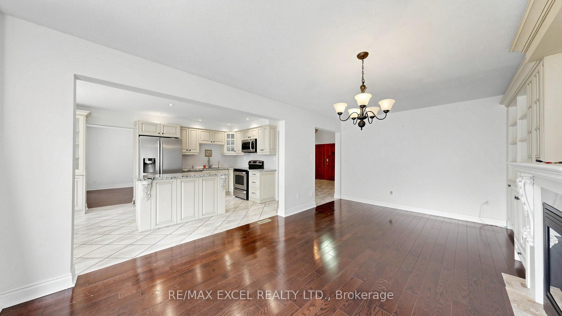 Photo 8 of 21 Mary Gapper Crescent, Richmond Hill, North Richvale — HOMEH