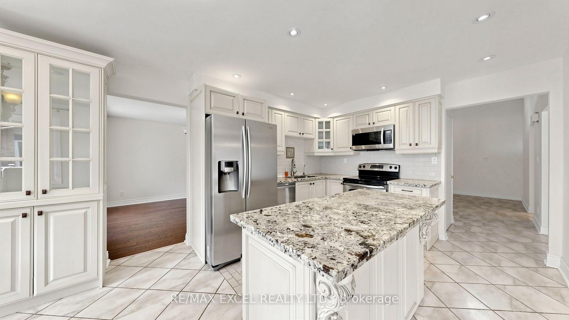 Photo 12 of 21 Mary Gapper Crescent, Richmond Hill, North Richvale — HOMEH