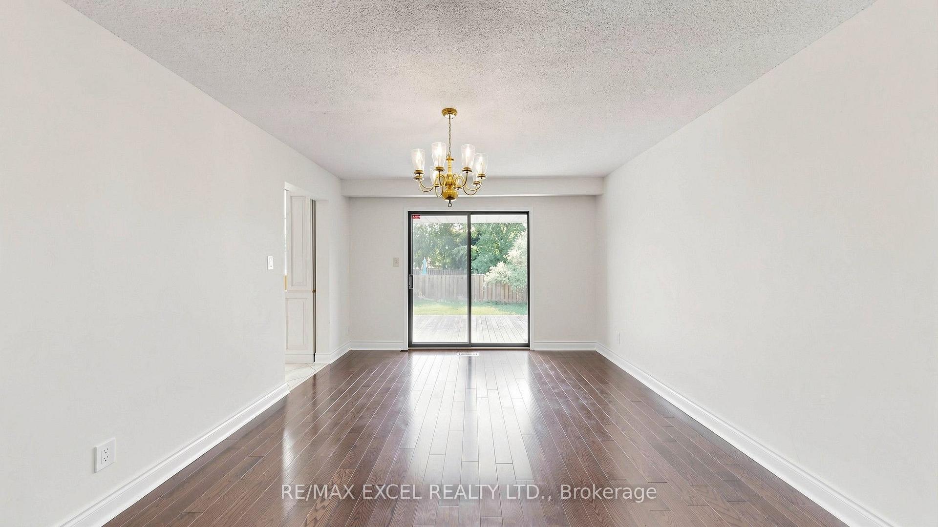Photo 18 of 21 Mary Gapper Crescent, Richmond Hill, North Richvale — HOMEH