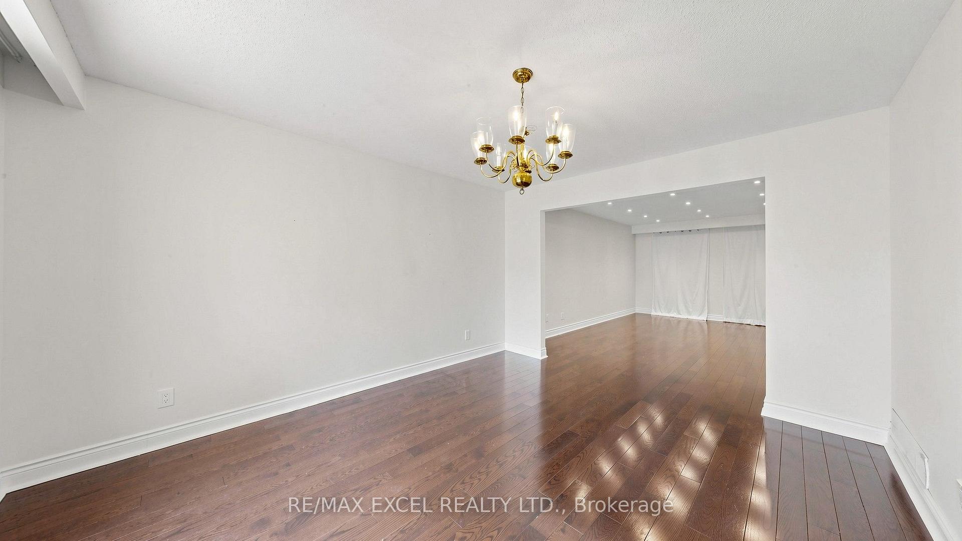 Photo 21 of 21 Mary Gapper Crescent, Richmond Hill, North Richvale — HOMEH