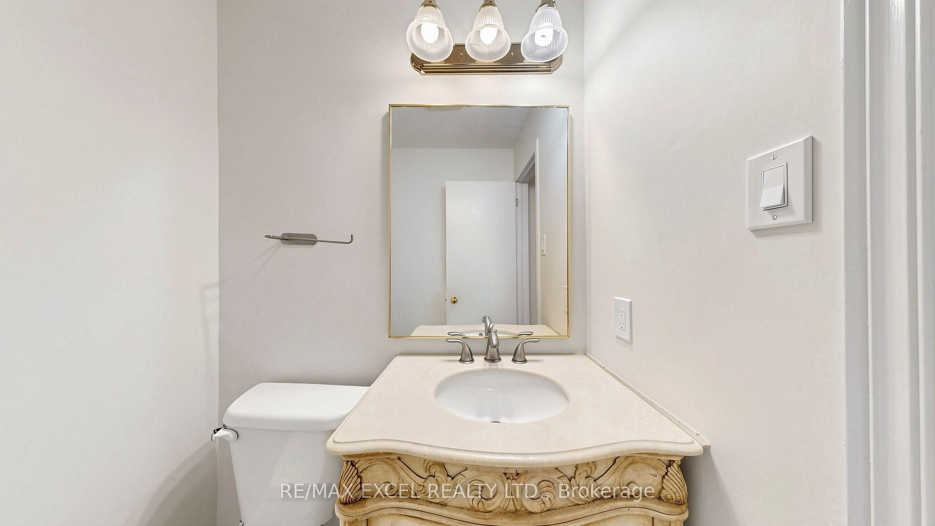 Photo 27 of 21 Mary Gapper Crescent, Richmond Hill, North Richvale — HOMEH