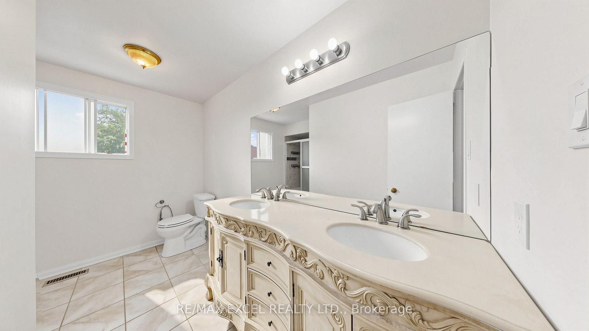 Photo 36 of 21 Mary Gapper Crescent, Richmond Hill, North Richvale — HOMEH