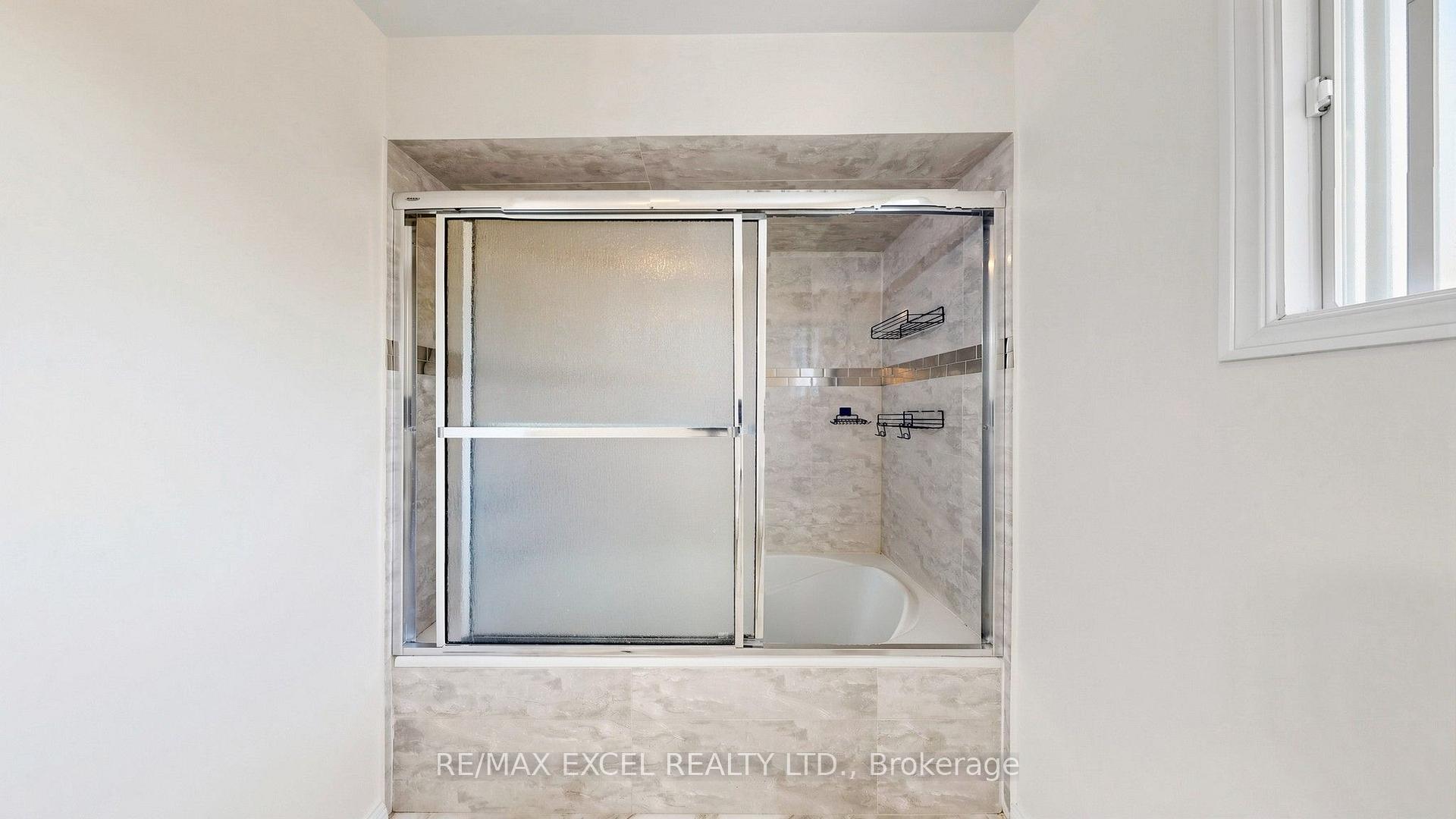 Photo 37 of 21 Mary Gapper Crescent, Richmond Hill, North Richvale — HOMEH