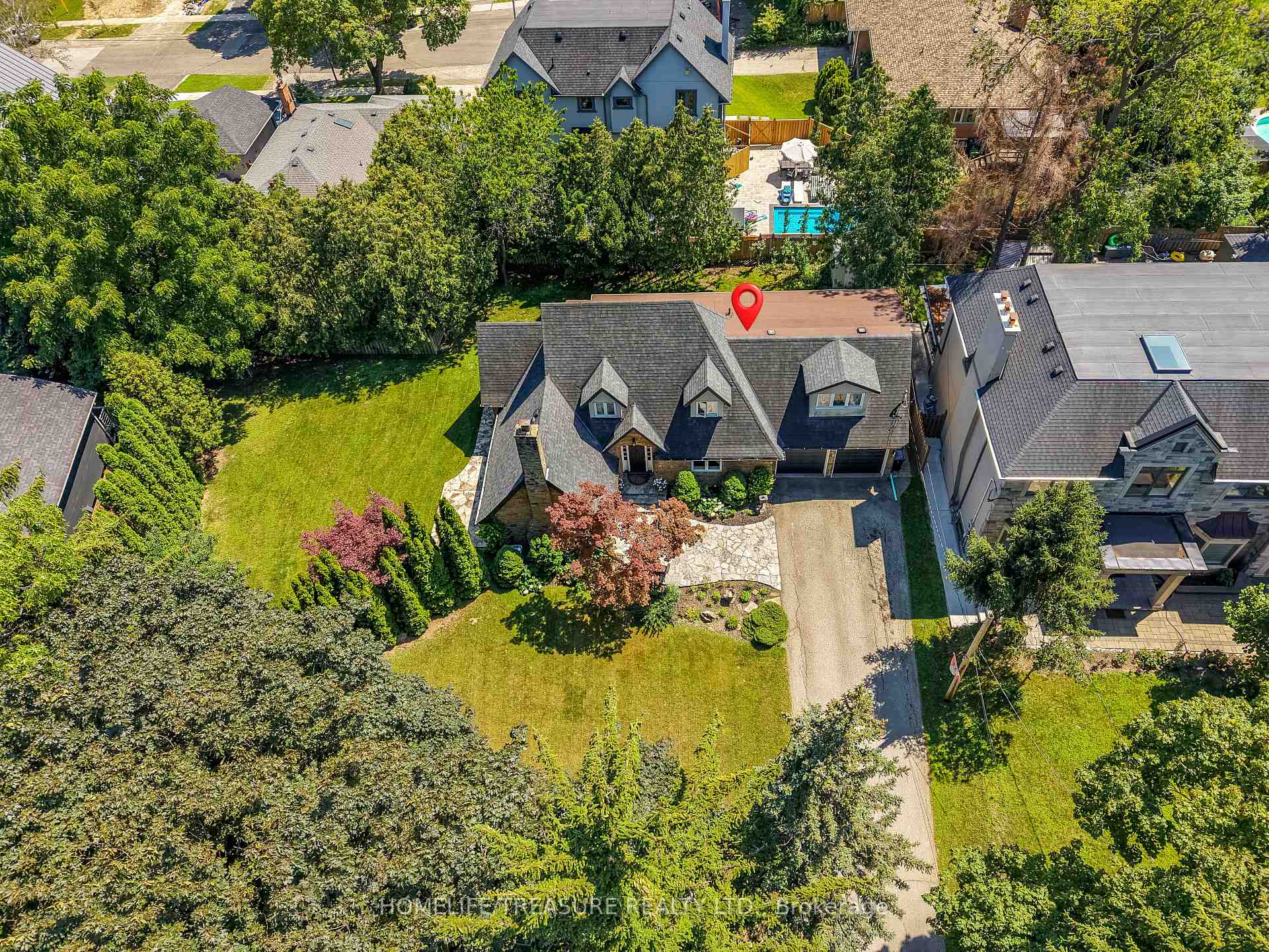 Photo 4 of 39A Yorkleigh Avenue, Etobicoke, Humber Heights — HOMEH